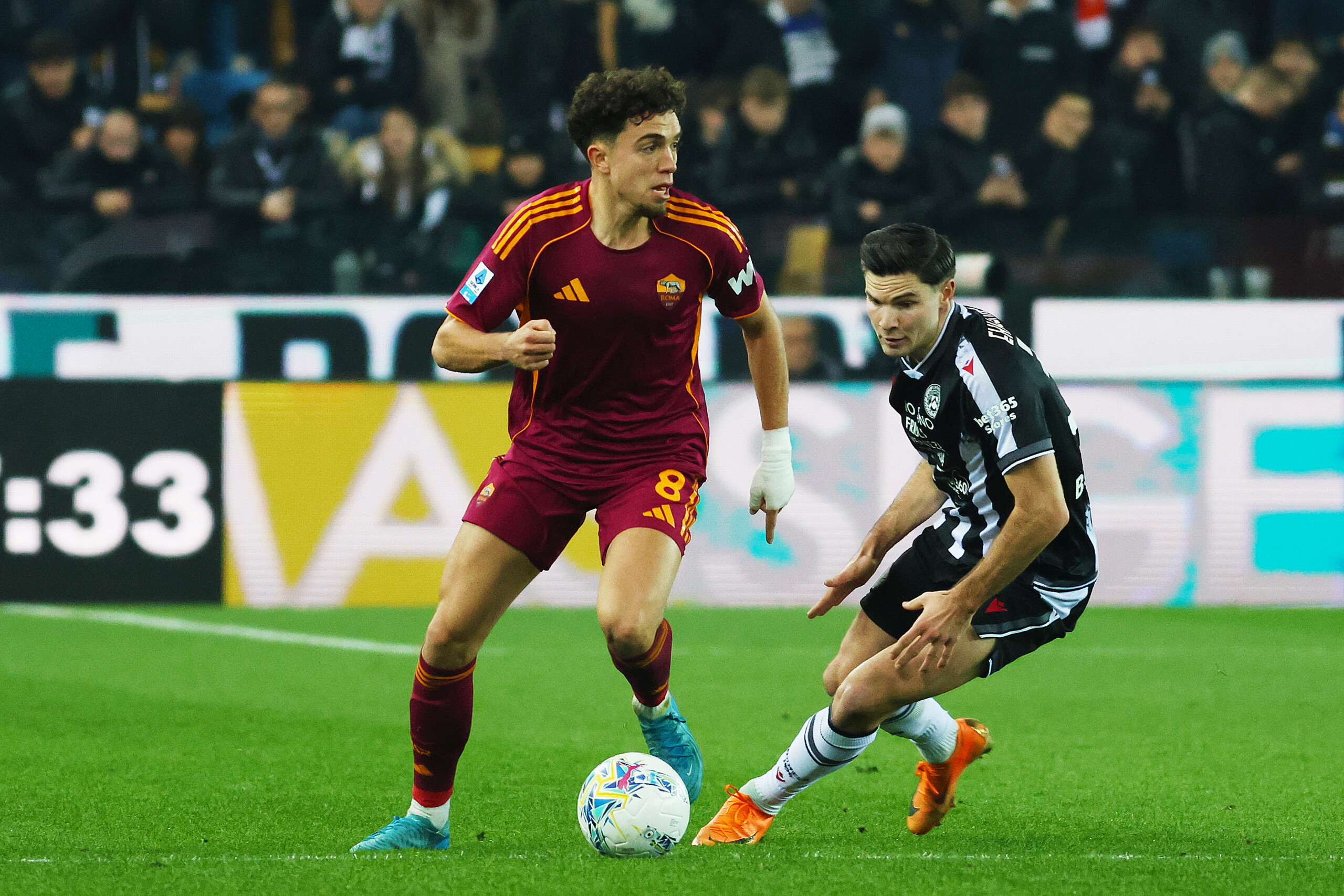 rome fear for footballer el aynaoui robbed at home by six armed men scaled