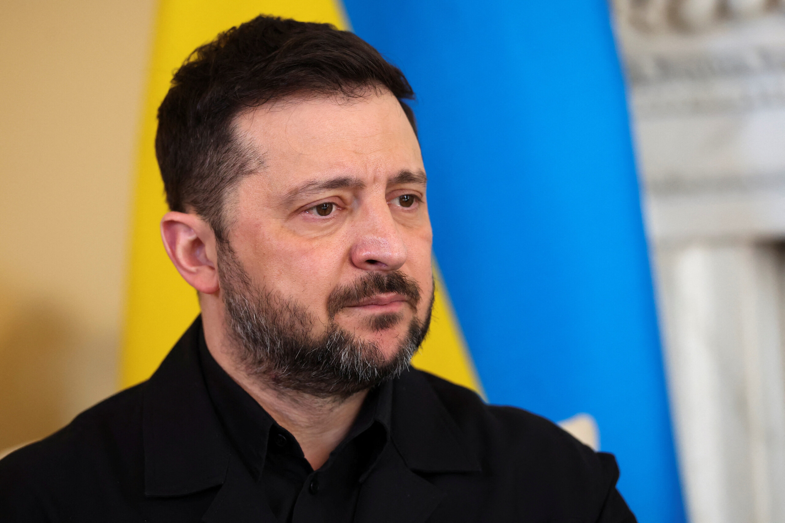 ukraine zelensky talks with the us will continue tomorrow scaled