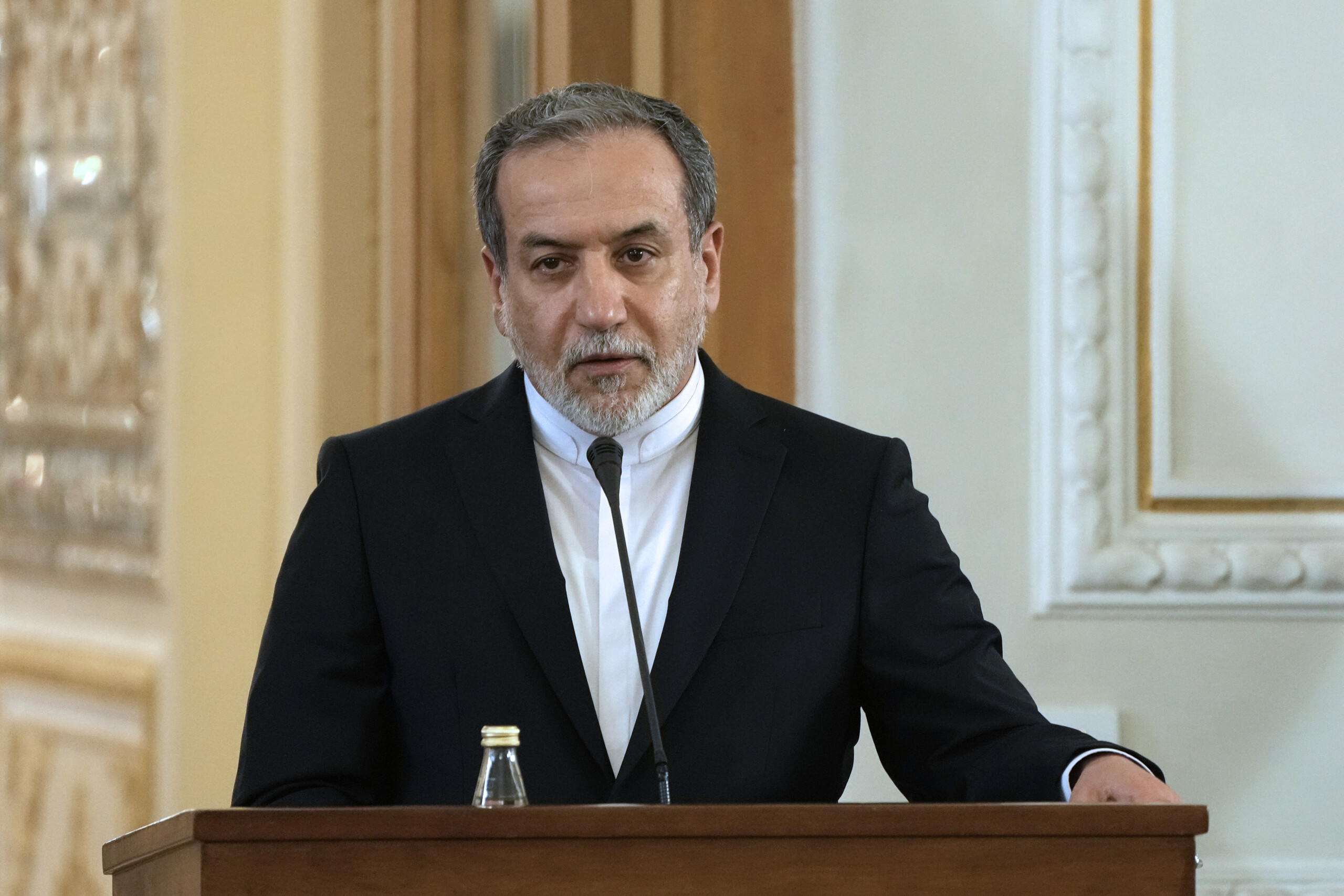 iran sources in tehran say message received from the us via mediators scaled