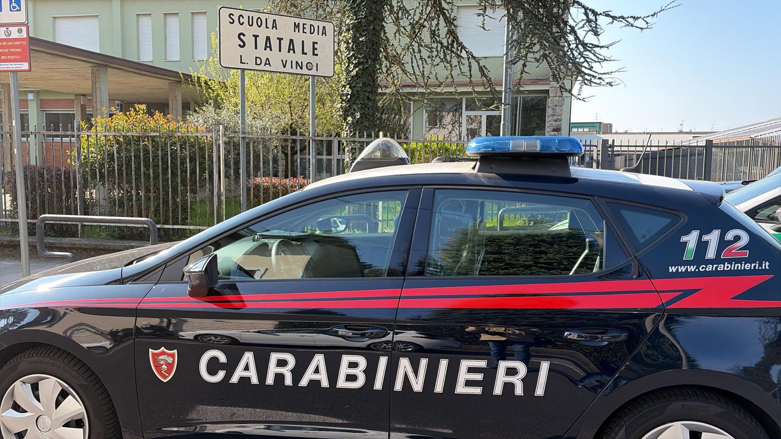Bergamo: teacher stabbed; 13-year-old filmed the attack on their phone 1 bergamo teacher stabbed 13 year old filmed the attack on their phone