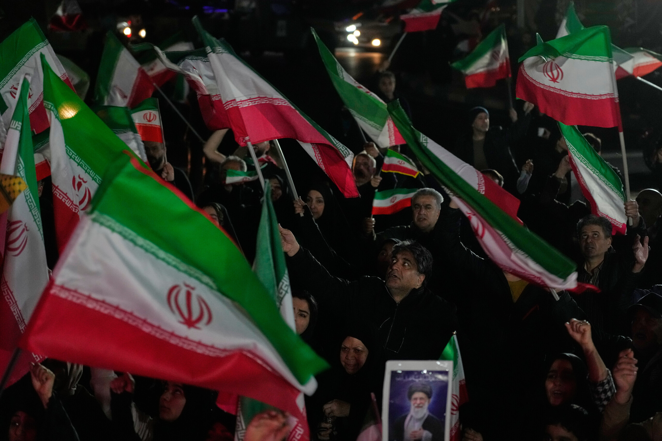 Iran, media: Tehran sent its response to the US plan yesterday and is awaiting a reply 1 iran media tehran sent its response to the us plan yesterday and is awaiting a reply scaled