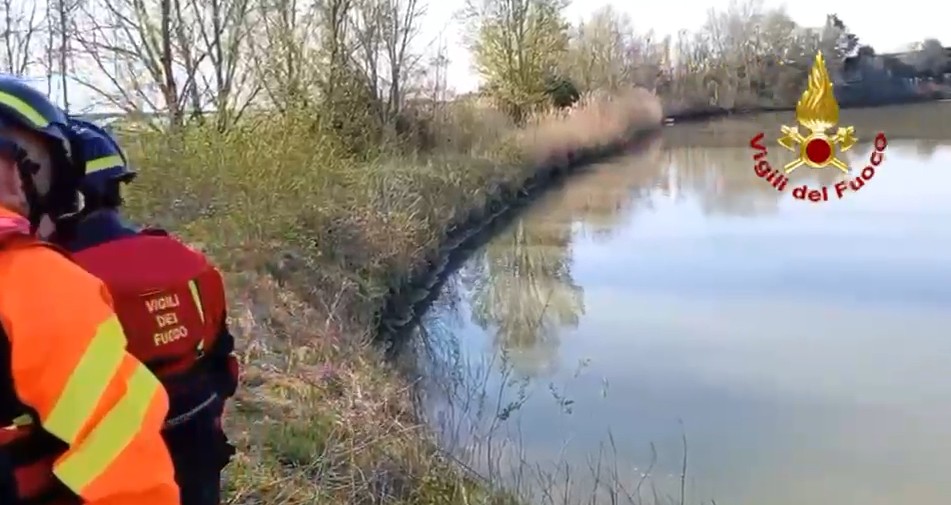 Rovigo, woman and one-year-old child found dead in artificial pond 1 rovigo woman and one year old child found dead in artificial pond