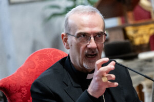 middle east pizzaballa today we do not carry palm branches in procession but the cross