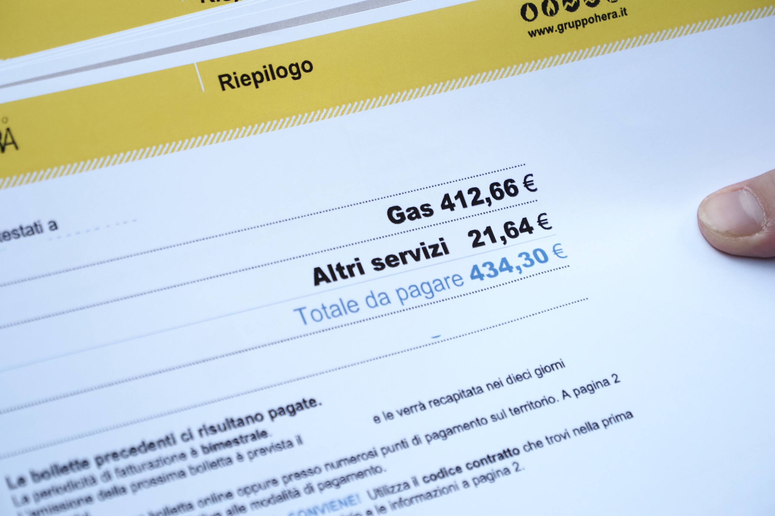 utility bills electricity prices up 8 1 in the second quarter for vulnerable customers scaled