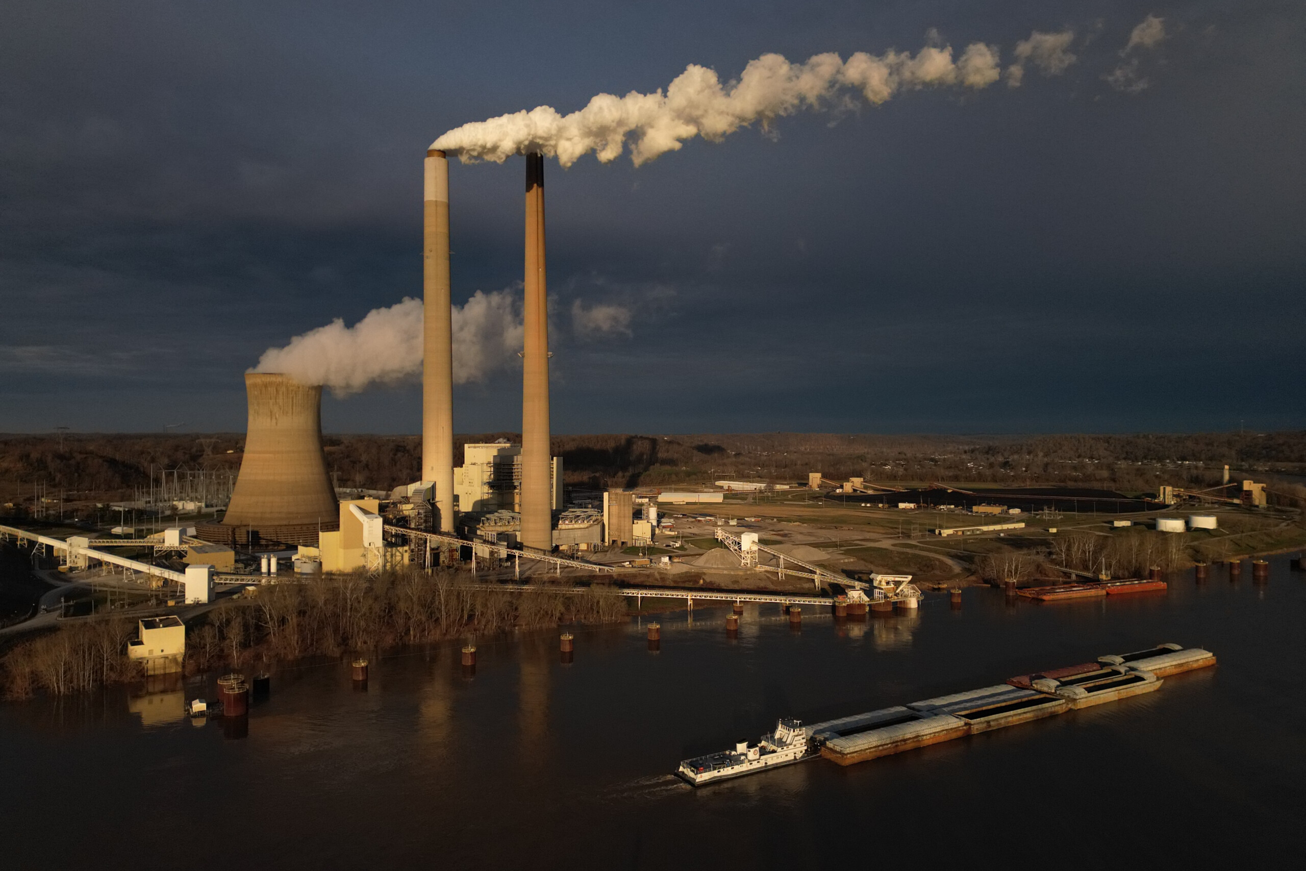 eu italy and four other countries tax energy companies windfall profits scaled