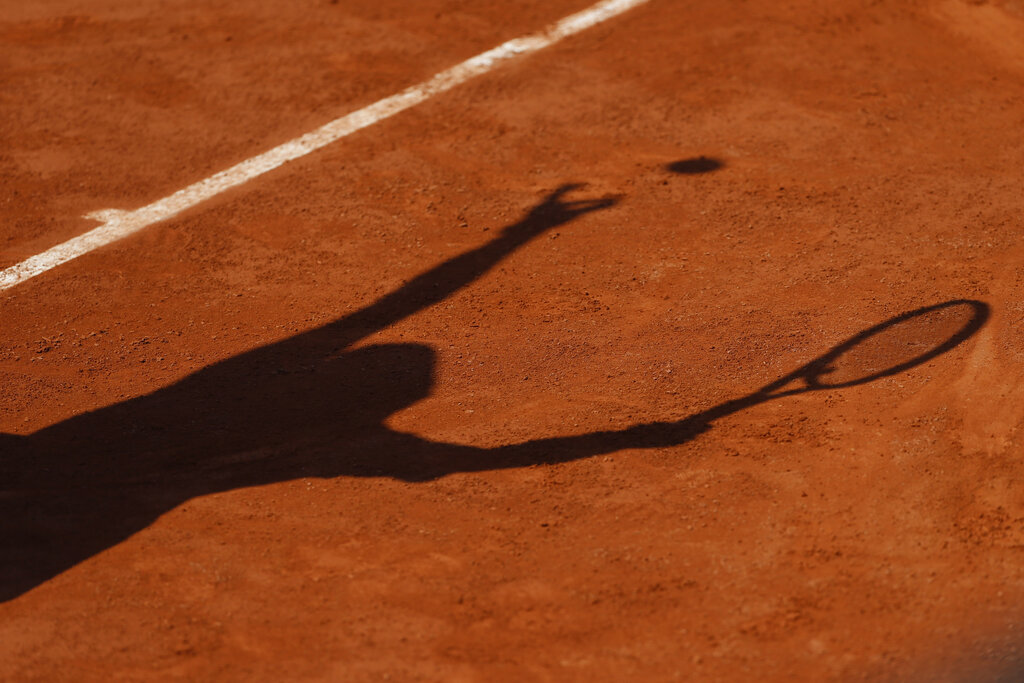 Chieti: 14-year-old dies on court from a cardiac arrest whilst playing tennis 1 chieti 14 year old dies on court from a cardiac arrest whilst playing tennis
