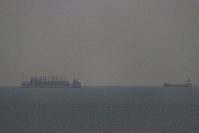iran first non iranian oil tanker passes through the strait of hormuz since the ceasefire