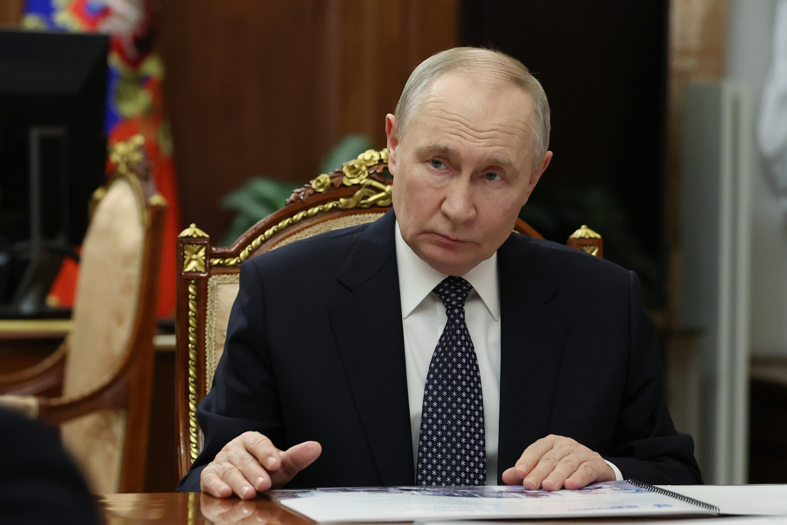 ukraine putin declares a truce for orthodox easter scaled