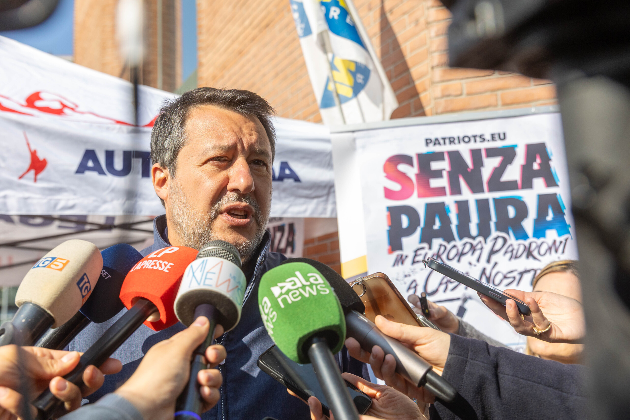 EU, Salvini: ‘Brussels is attacking our excellent wine; we won't let them get away with it’ 1 eu salvini brussels is attacking our excellent wine we wont let them get away with it scaled