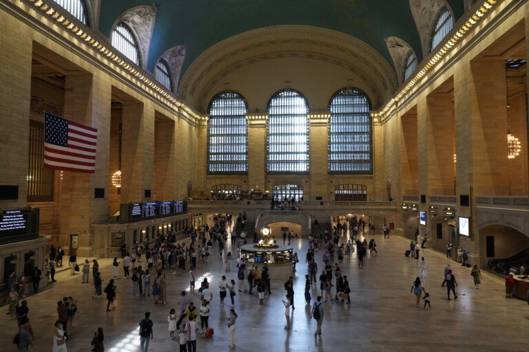 new york stabbing at grand central station two seriously injured