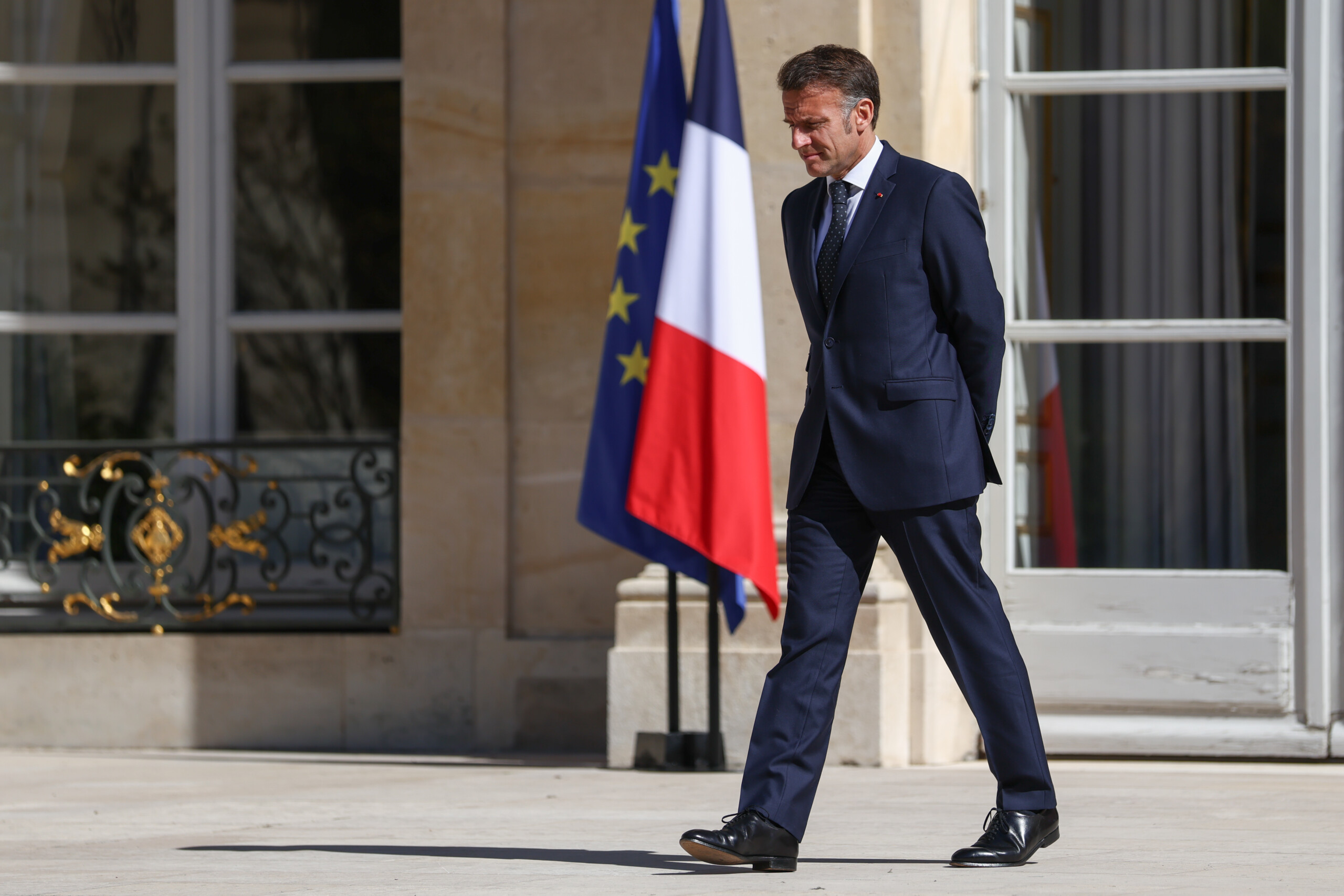 iran macron i spoke with pezeshkian and trump i call for a resumption of negotiations scaled