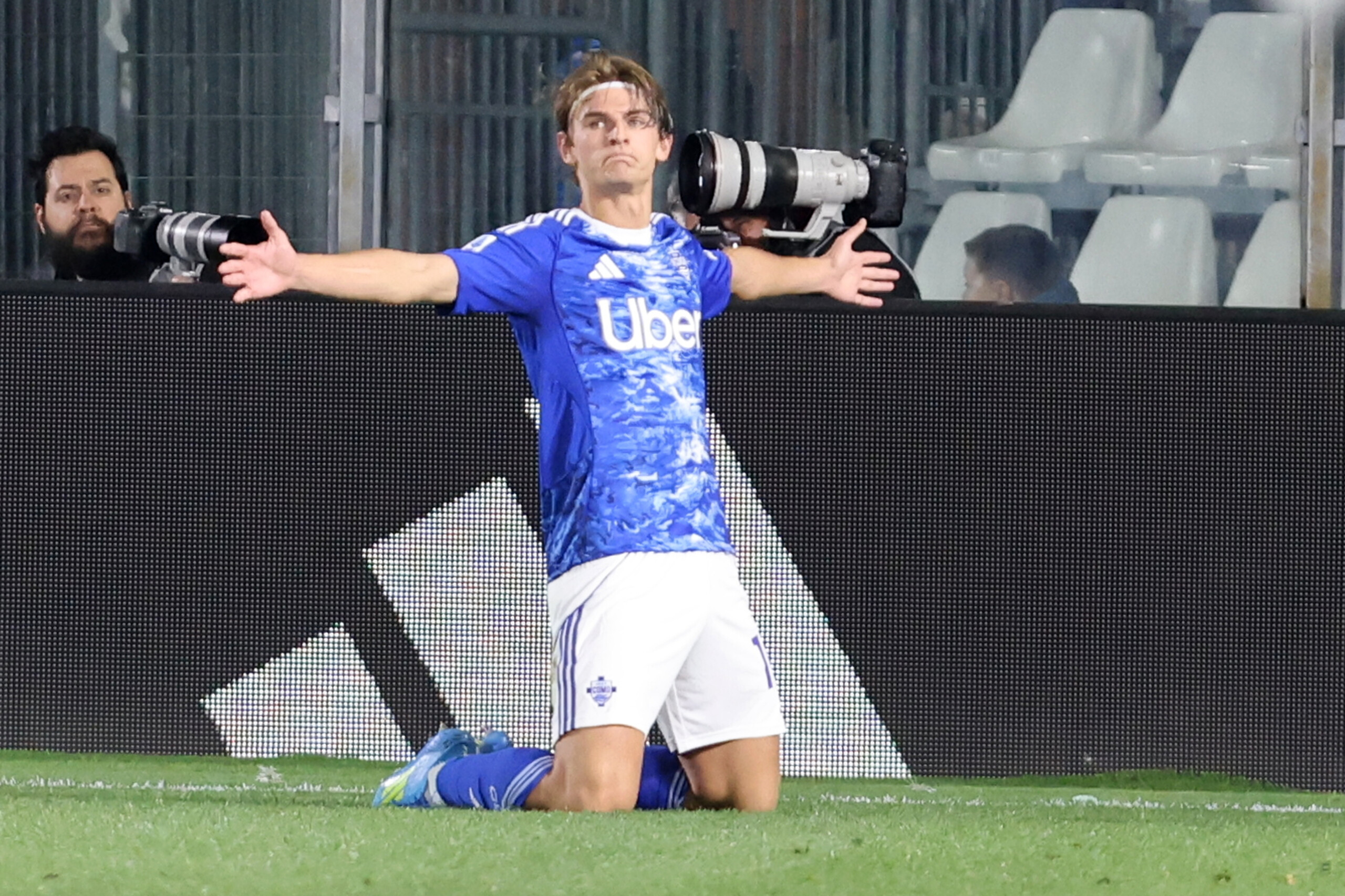 football nico paz i dream of the world cup with messi im not thinking about real madrid right now scaled