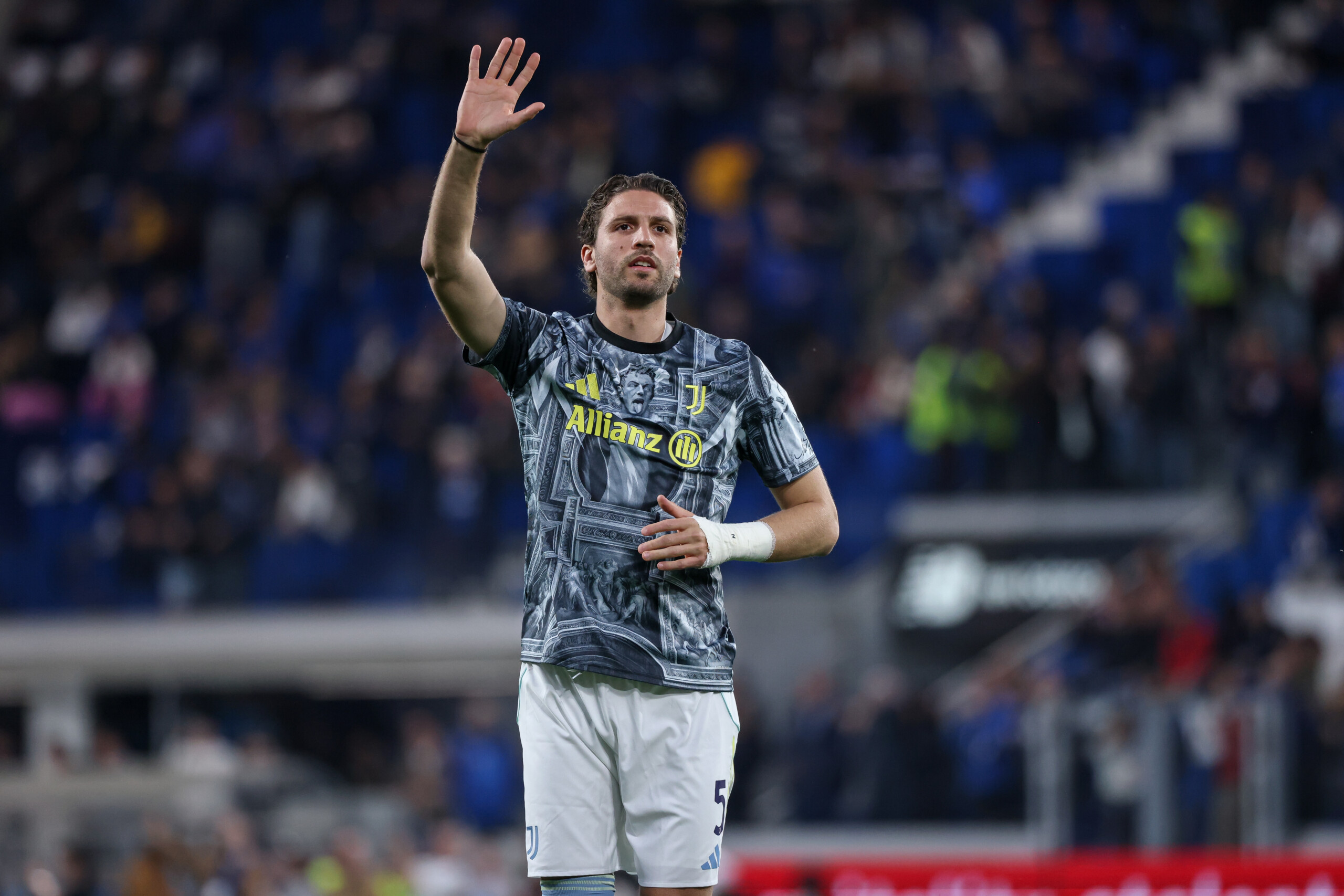 juve locatelli this contract extension is yet another dream come true a huge responsibility scaled