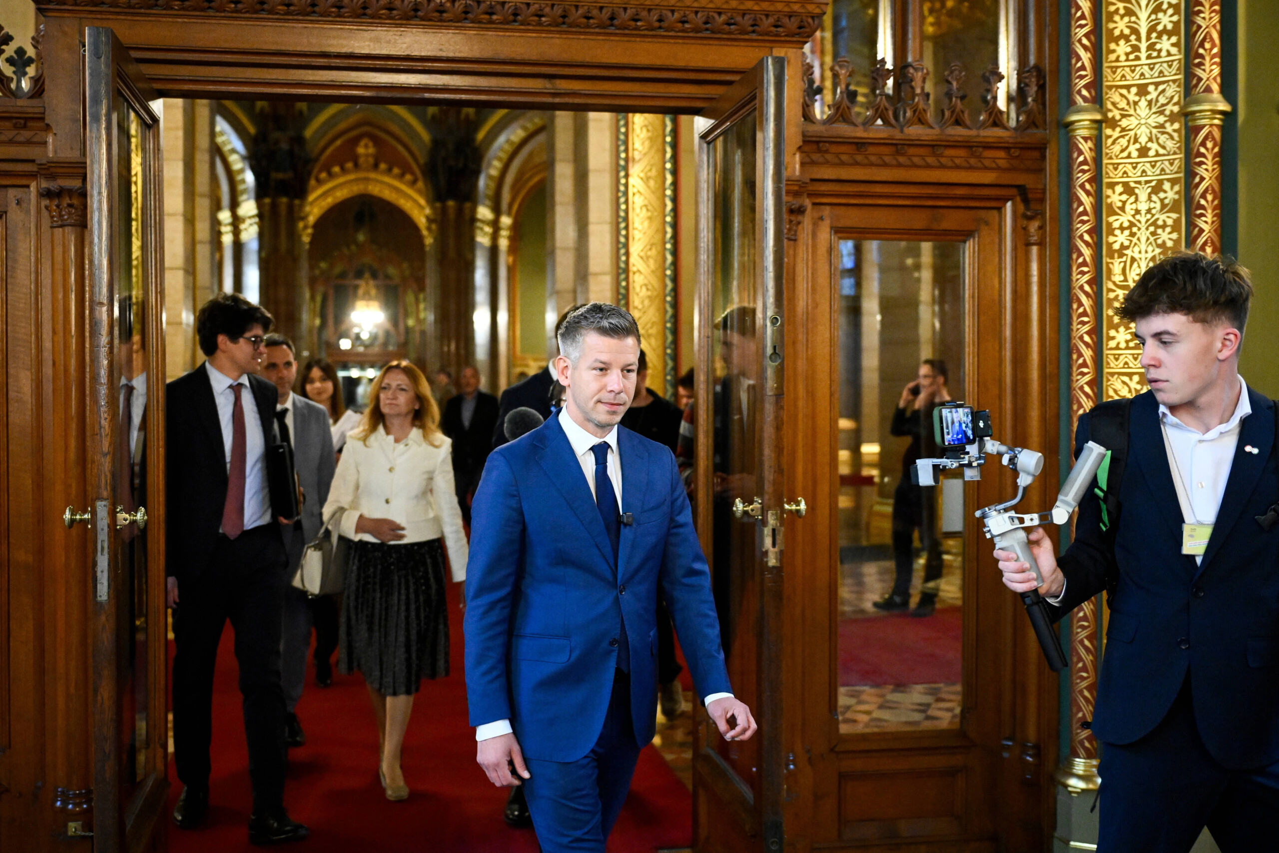 hungary eu commission in talks with government to unlock frozen funds scaled