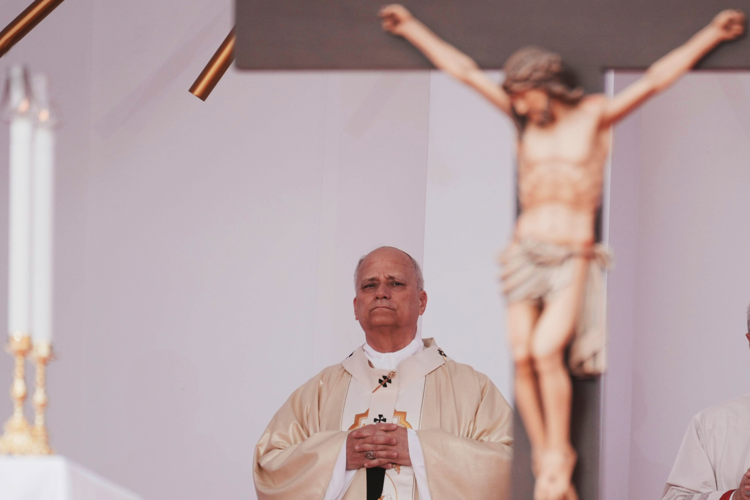 pope ai does not take away responsibility critical thinking is needed scaled