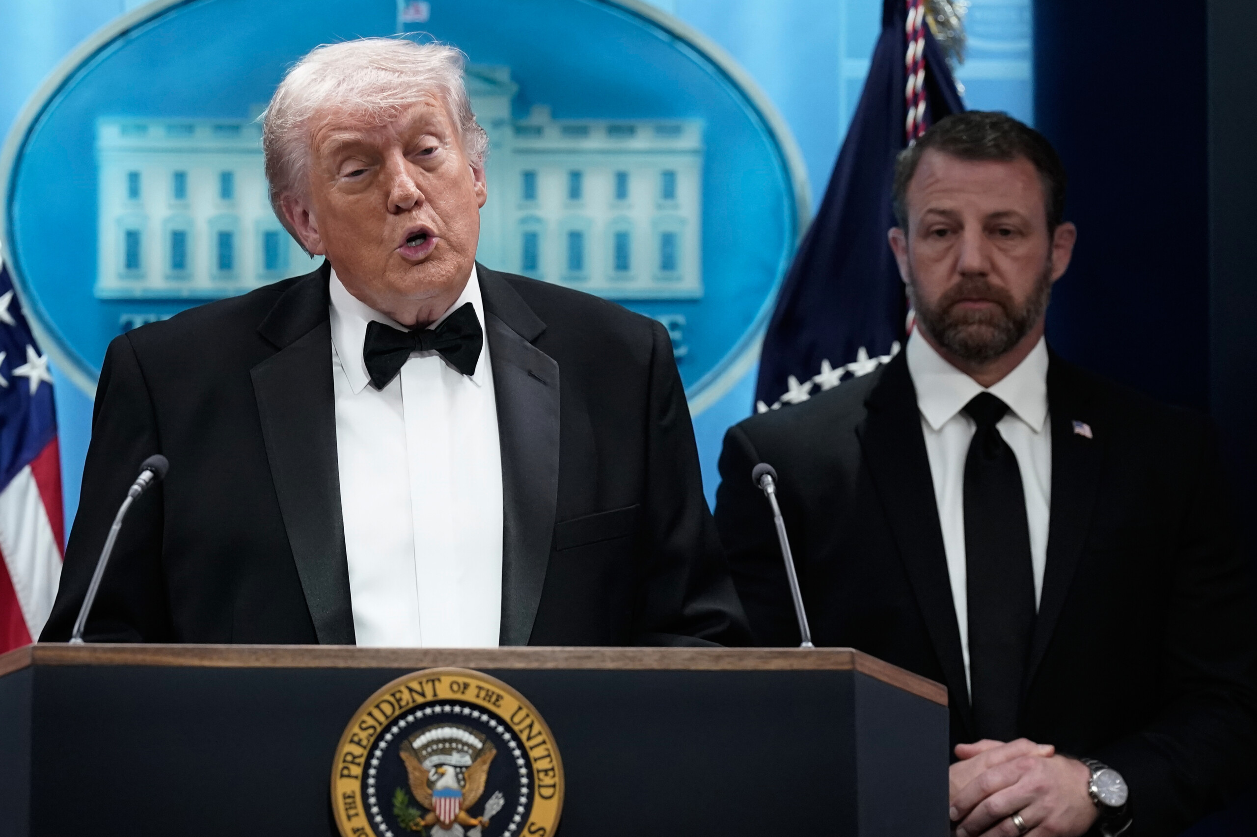 attack on trump us president says he had a lot of weapons scaled