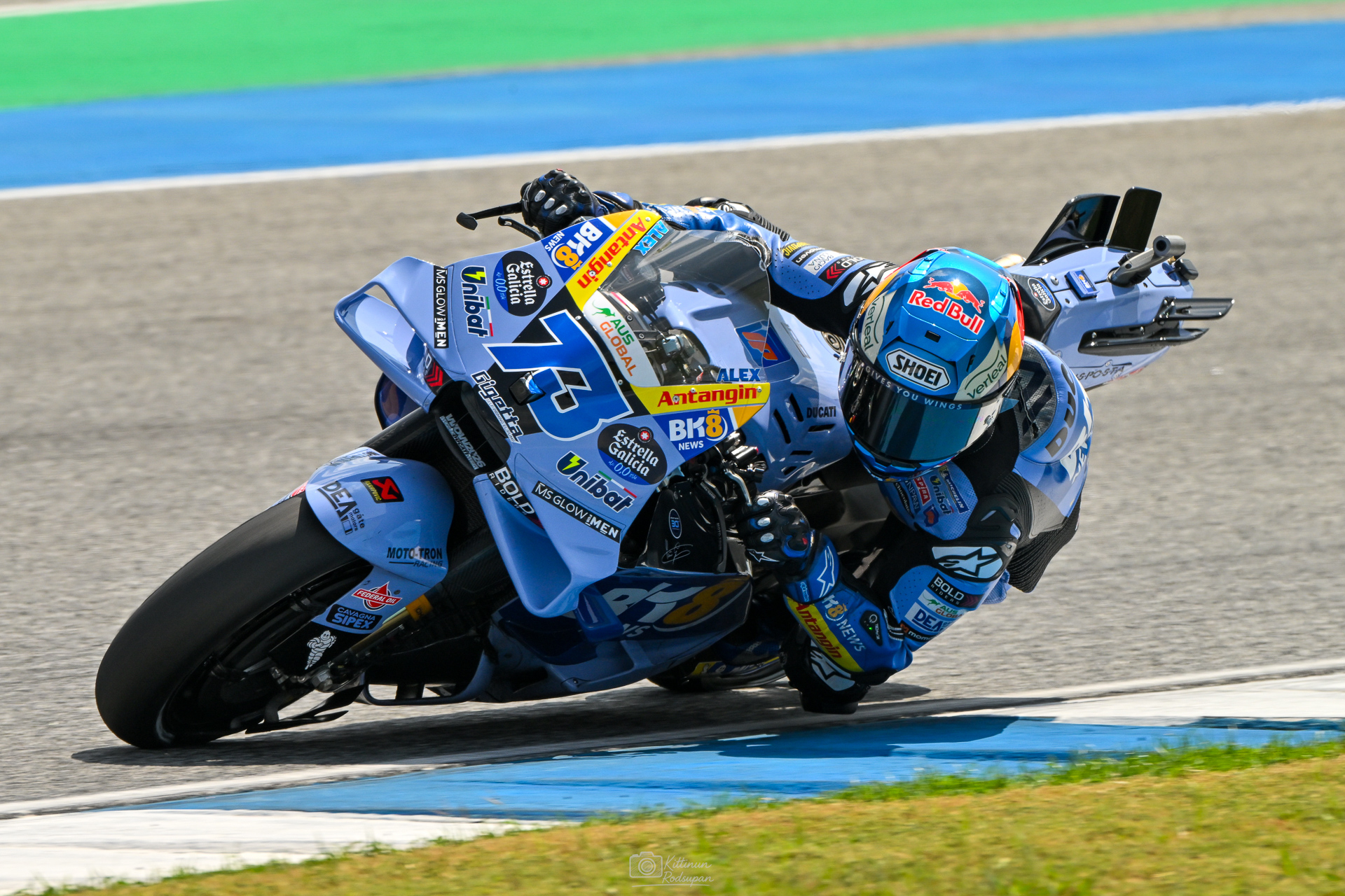 spanish grand prix alex marquez wins ahead of bezzecchi marc marquez out