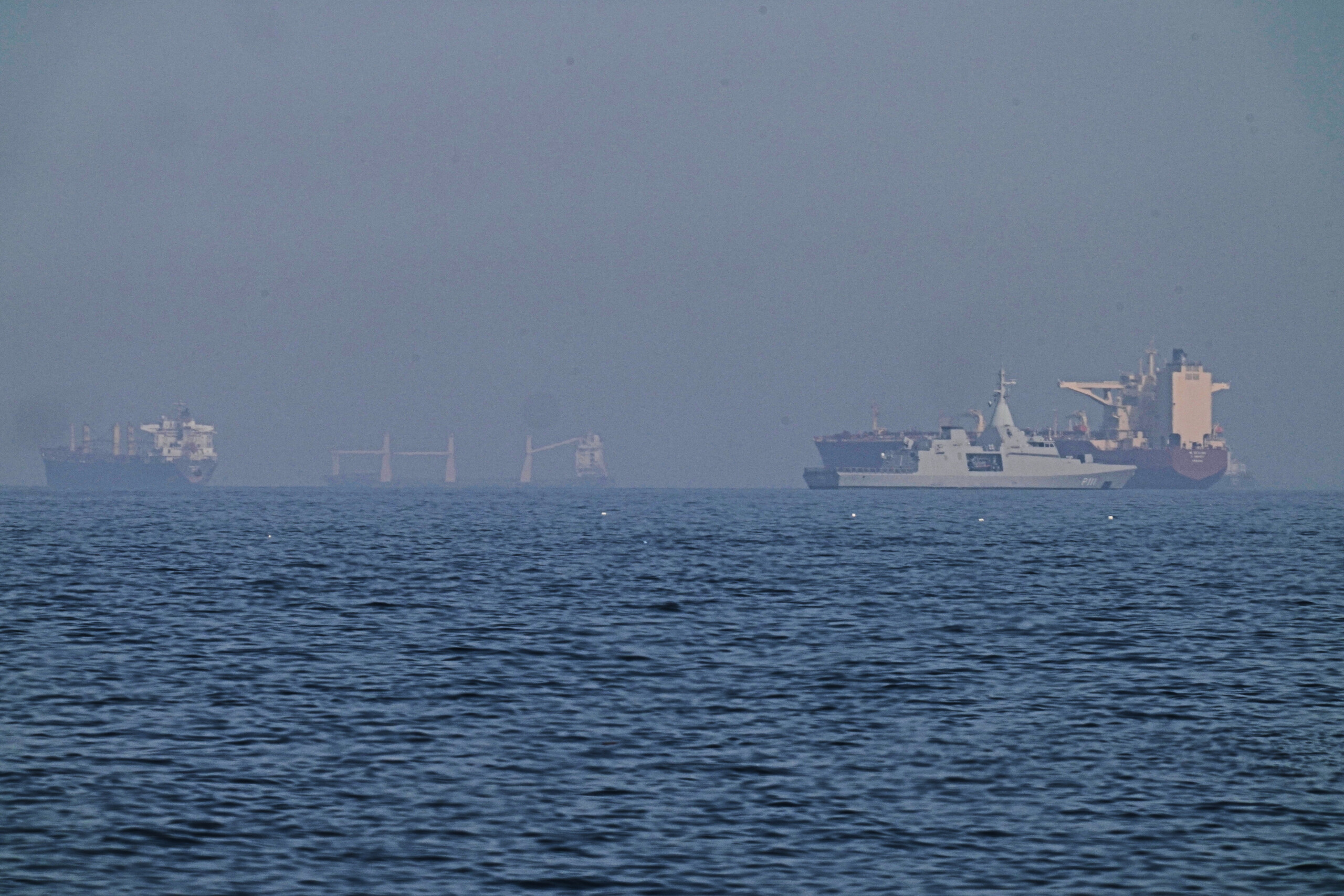 us threatens sanctions against those paying tolls in hormuz scaled