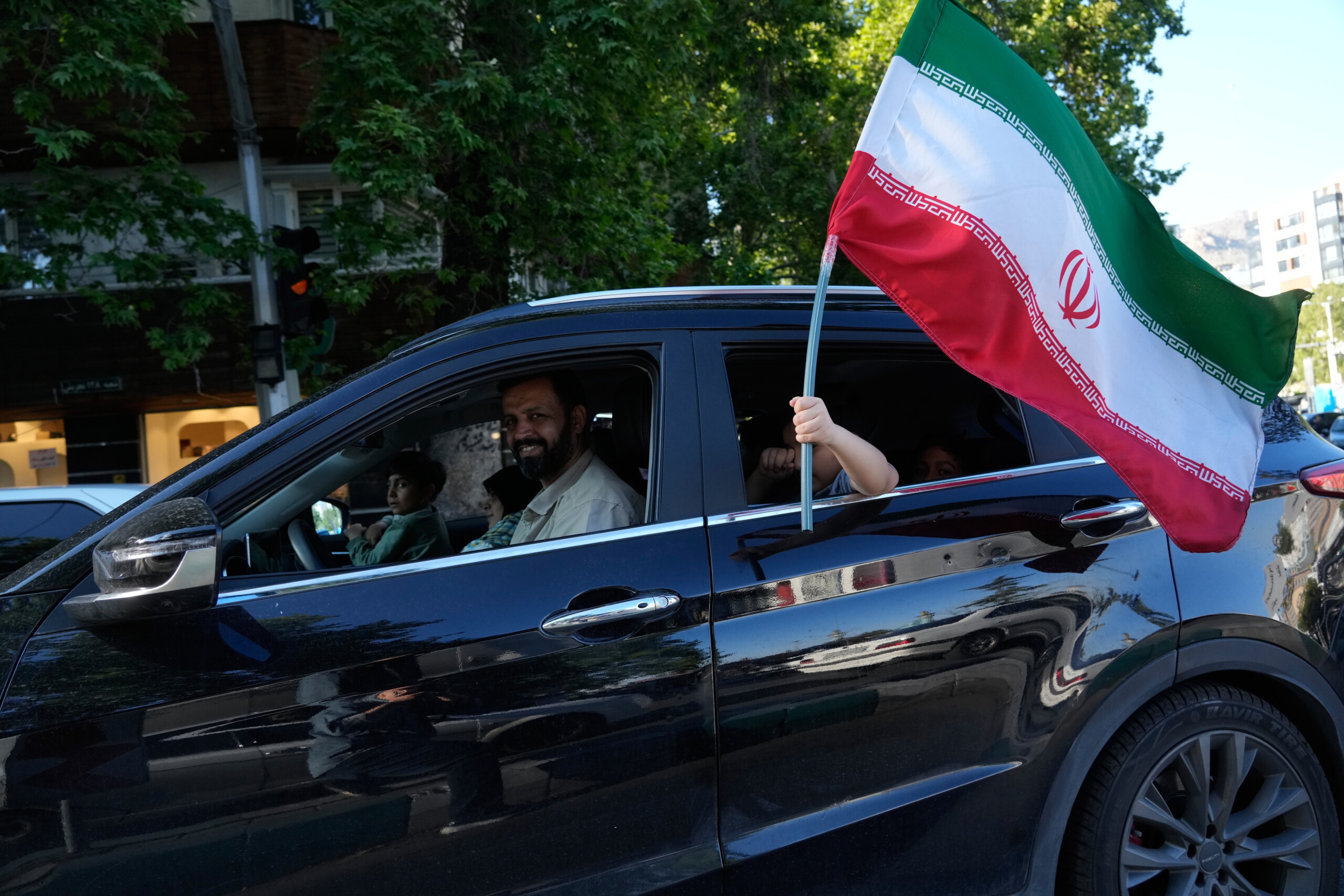 iran death sentence carried out on man arrested during protests scaled
