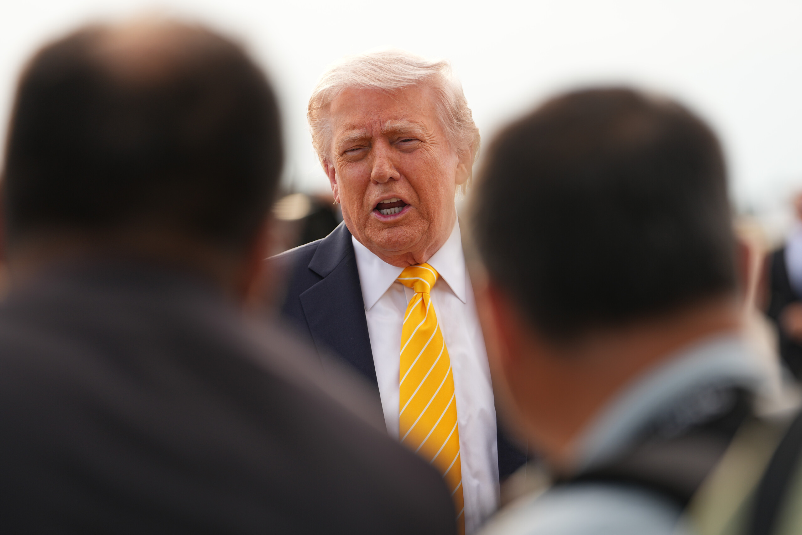us trump relaunches salvinis interview with breitbart on truth scaled