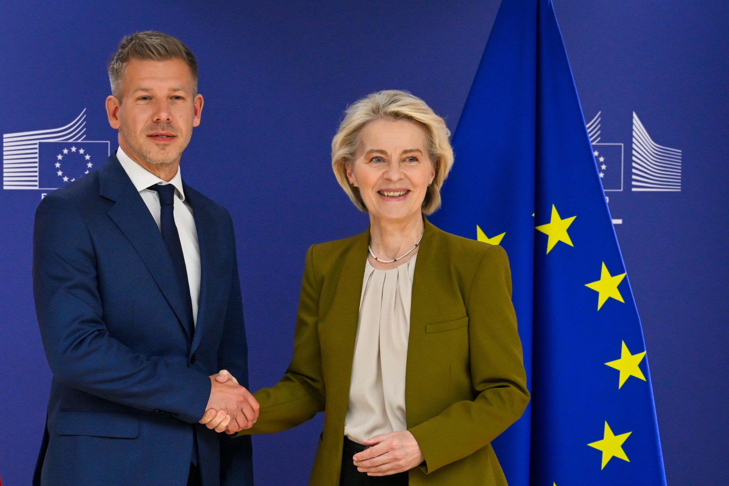 eu von der leyen strengthen military capabilities to defend ourselves scaled