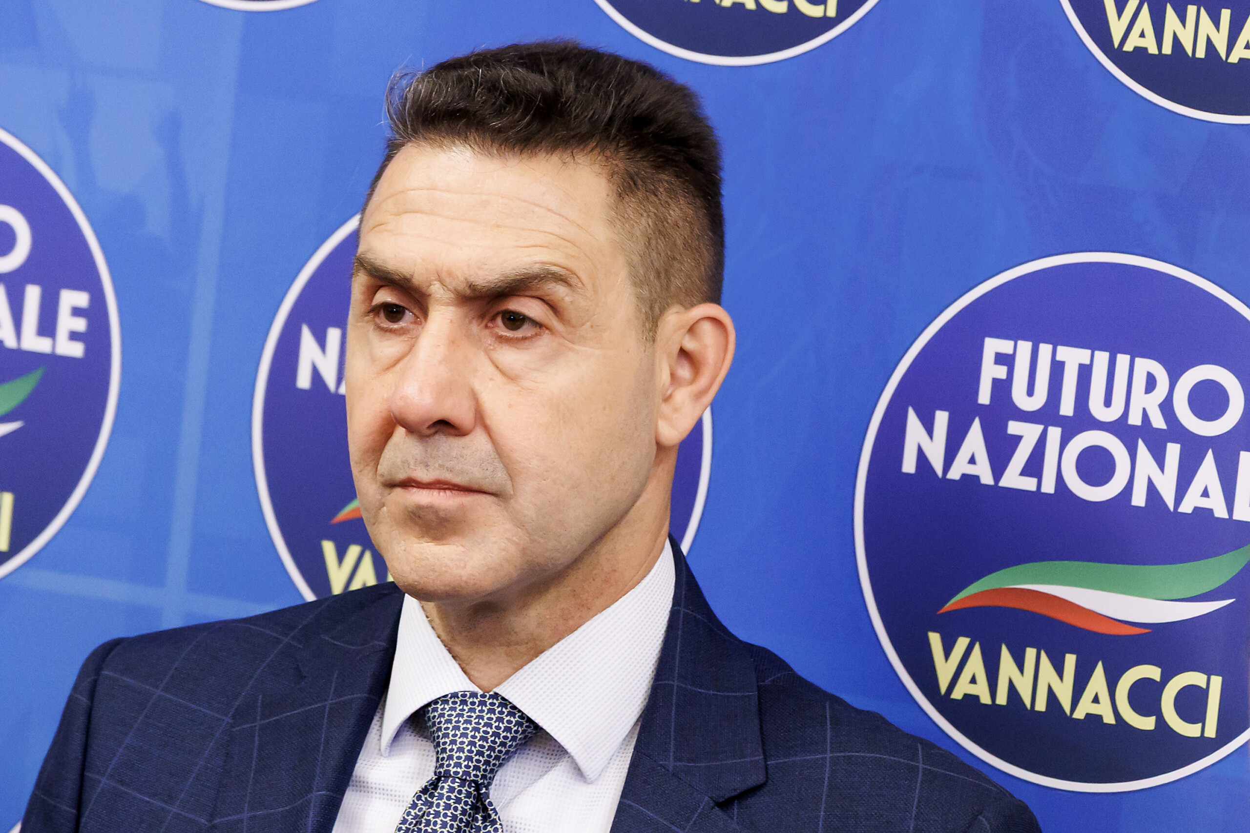 centre right vannacci i dont want the left to win but i dont want to water down my ideas either scaled