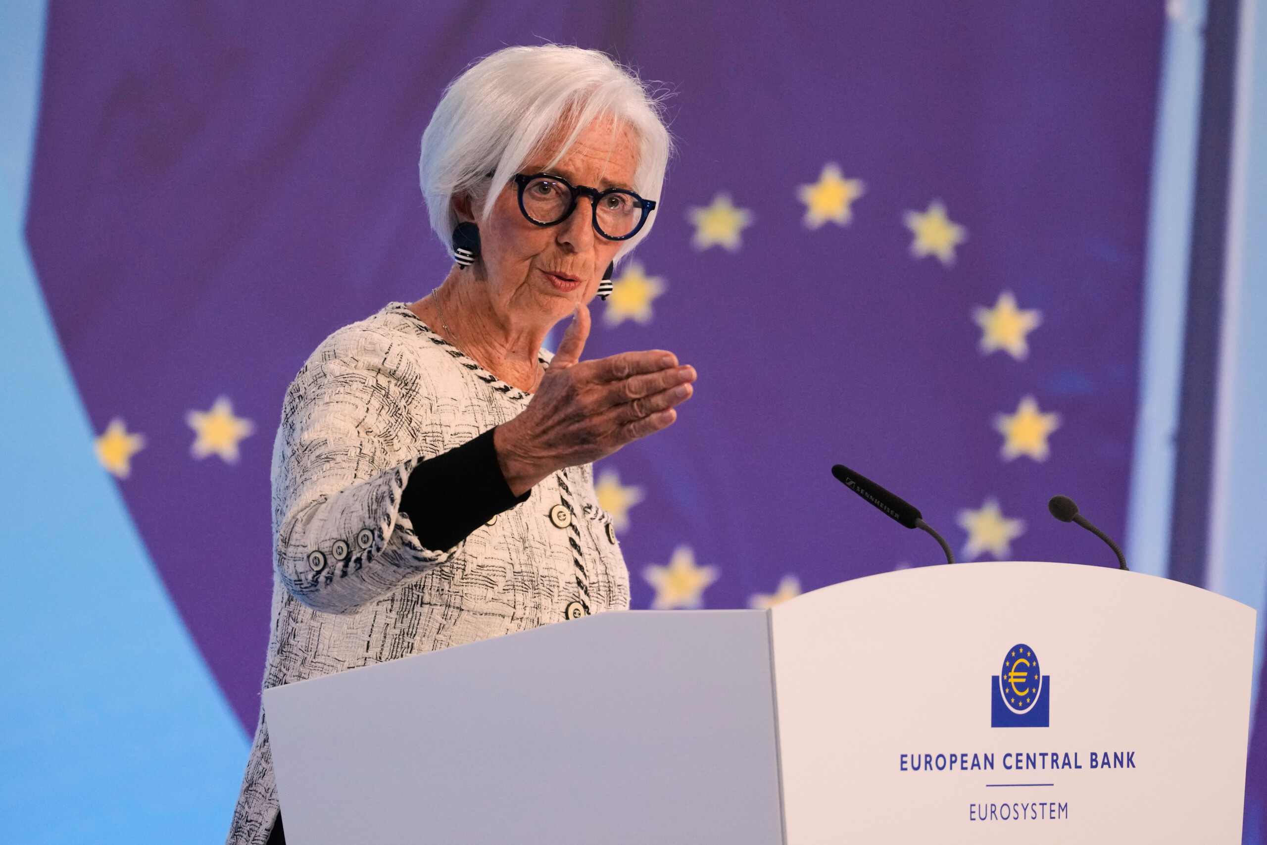 ecbs lagarde stablecoins for the euro are an unconvincing solution scaled