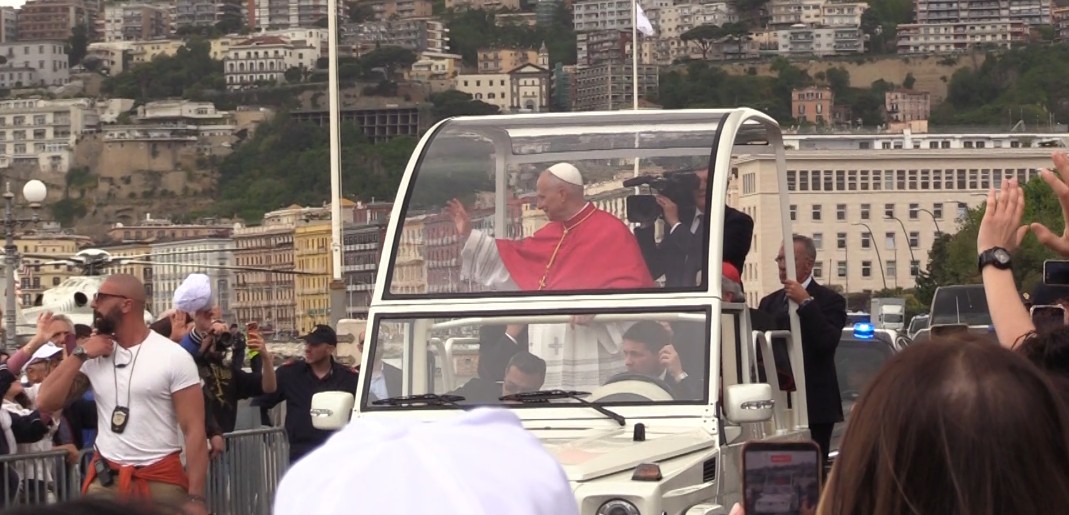 pope naples is a city of a thousand colors but stained by violence