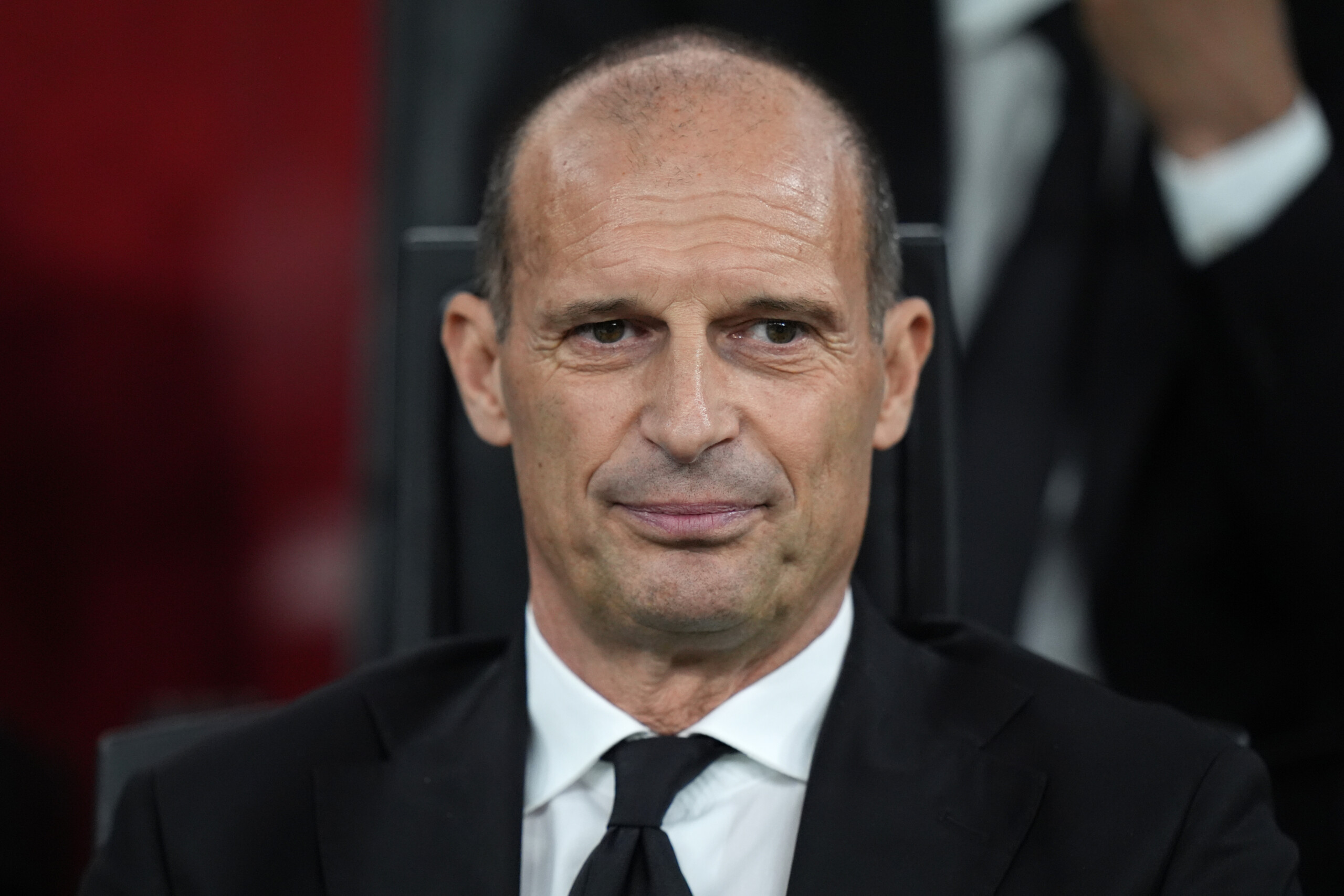 allegri we have a responsibility to get milan into the champions league scaled