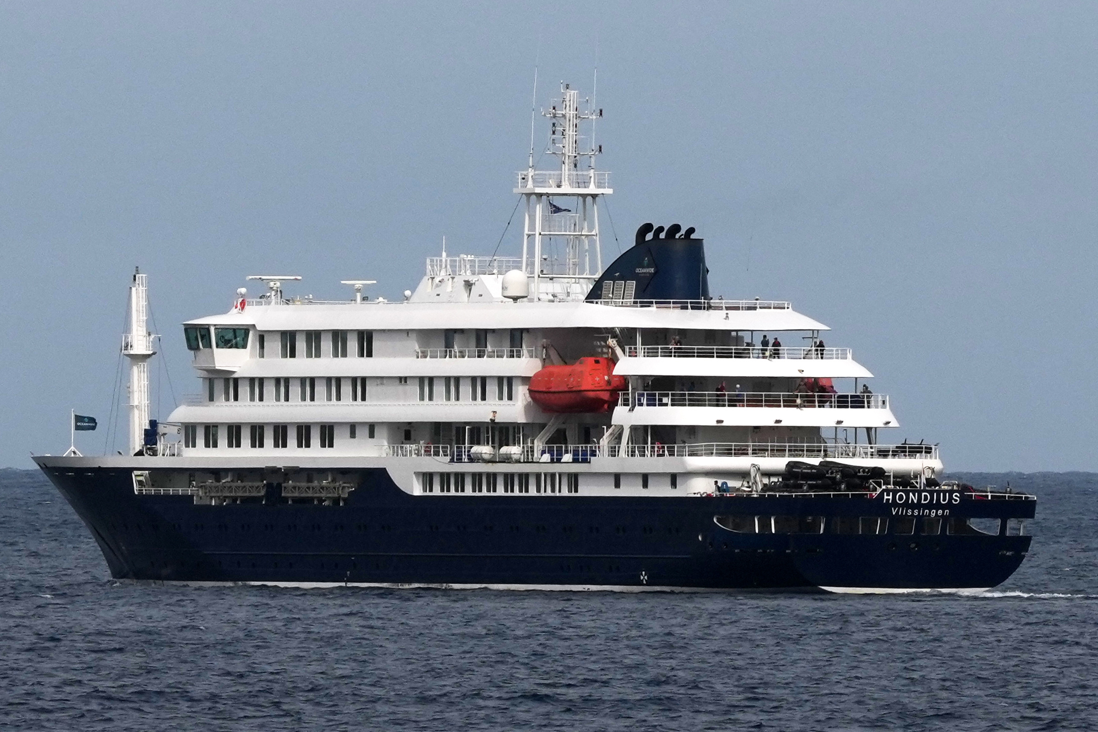 hantavirus cruise ship in tenerife tomorrow morning evacuation scheduled for 12 noon