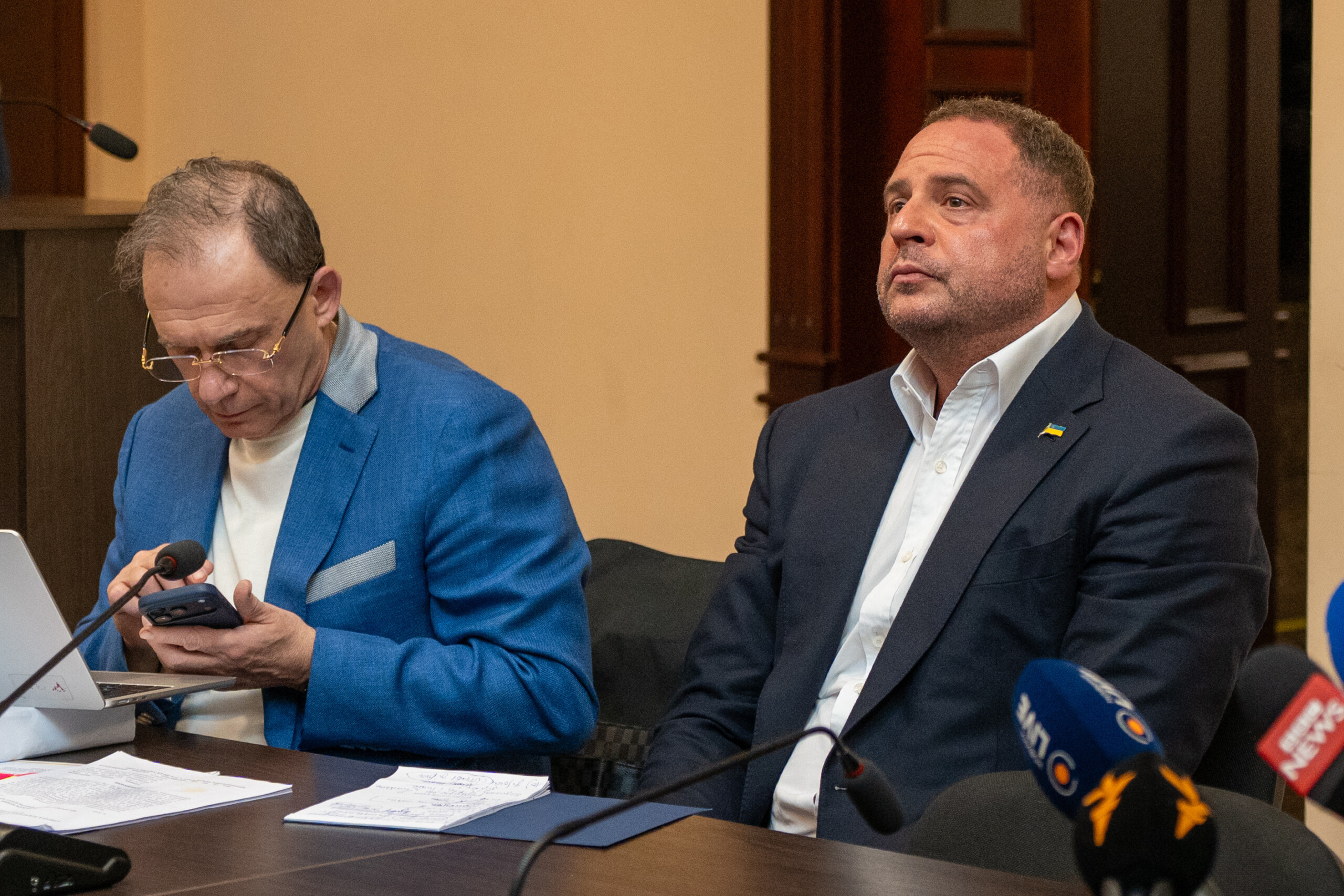 Ukraine: court orders Yermak to be remanded in custody, subject to bail 1 ukraine court orders yermak to be remanded in custody subject to bail scaled