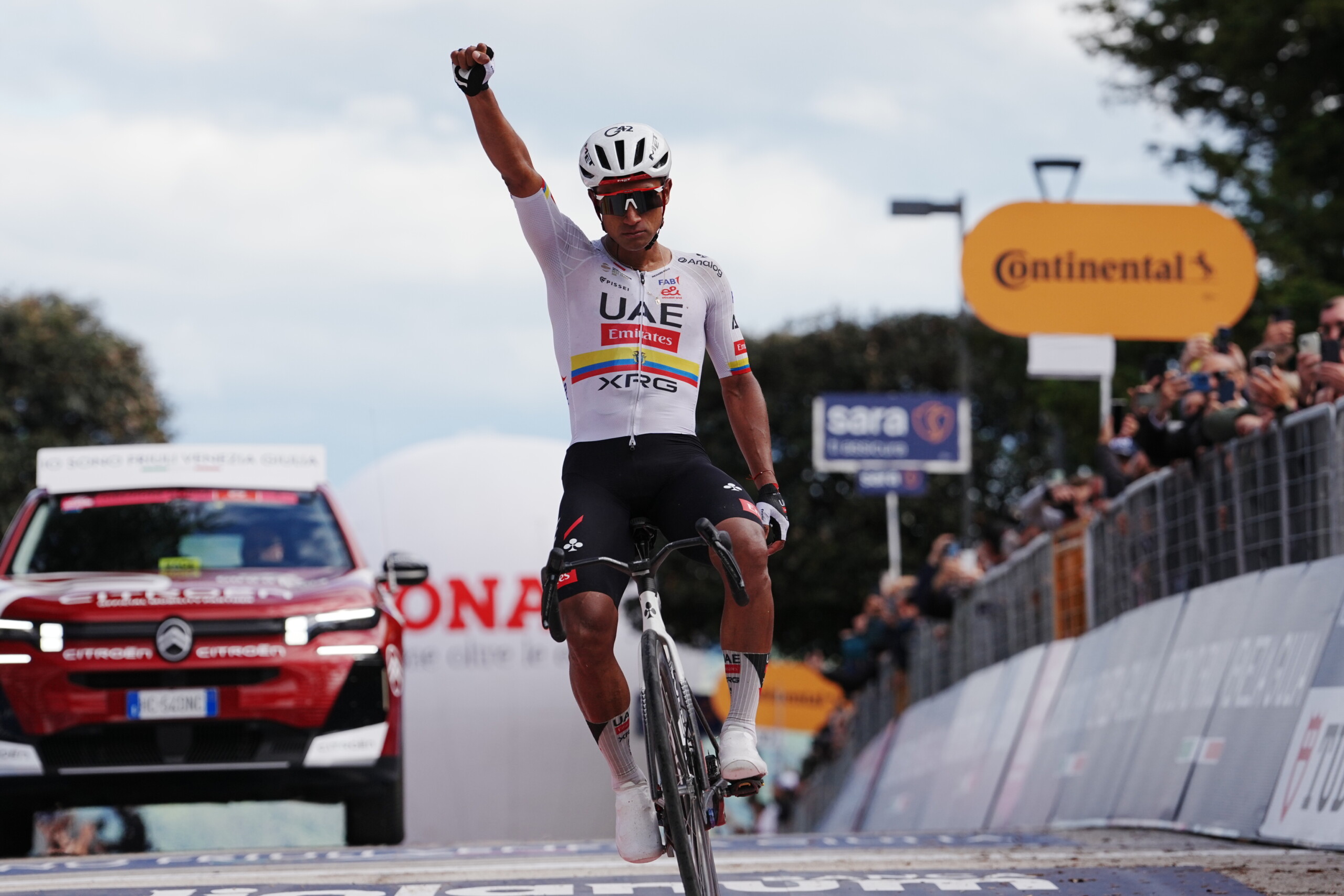 giro ditalia narvaez strikes again ecuadorian wins the fermo stage scaled