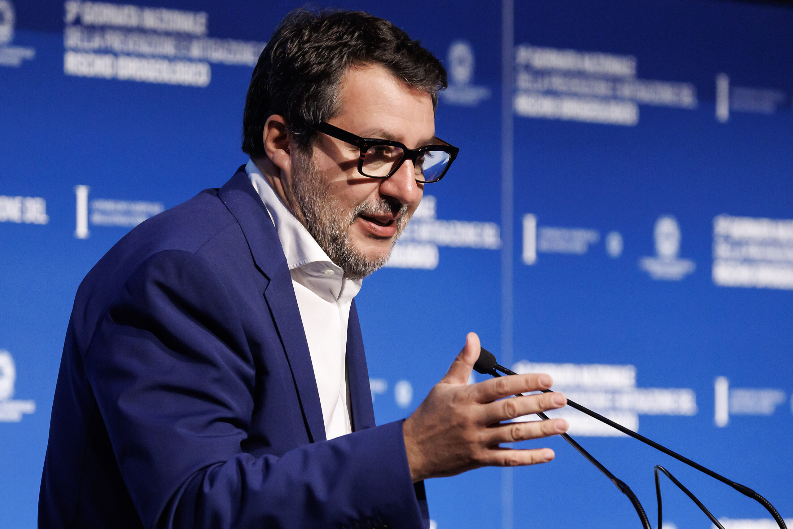 transport salvini from tomorrow number plates will be compulsory for e scooters scaled