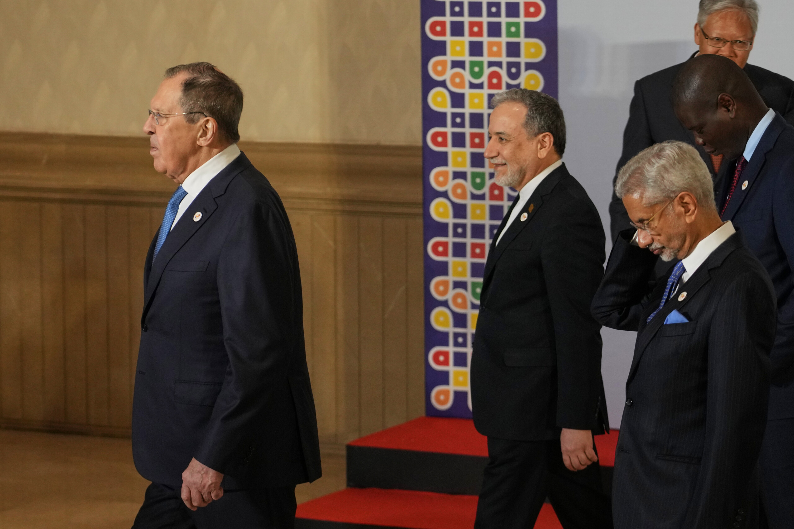 iran lavrov russia is not interfering in us tehran negotiations scaled
