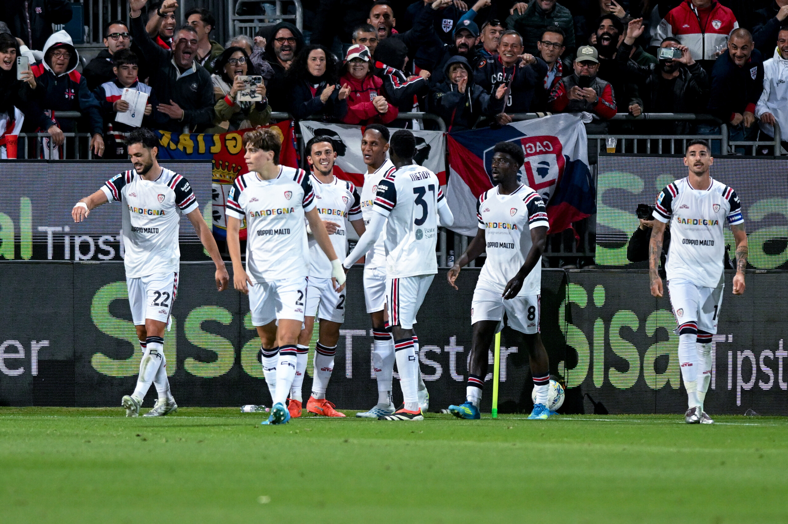 Serie A: Cagliari 2–1 Torino, Sassuolo 2–3 Lecce, Udinese 0–1 Cremonese 1 serie a cagliari 2 1 torino sassuolo 2 3 lecce udinese 0 1 cremonese scaled