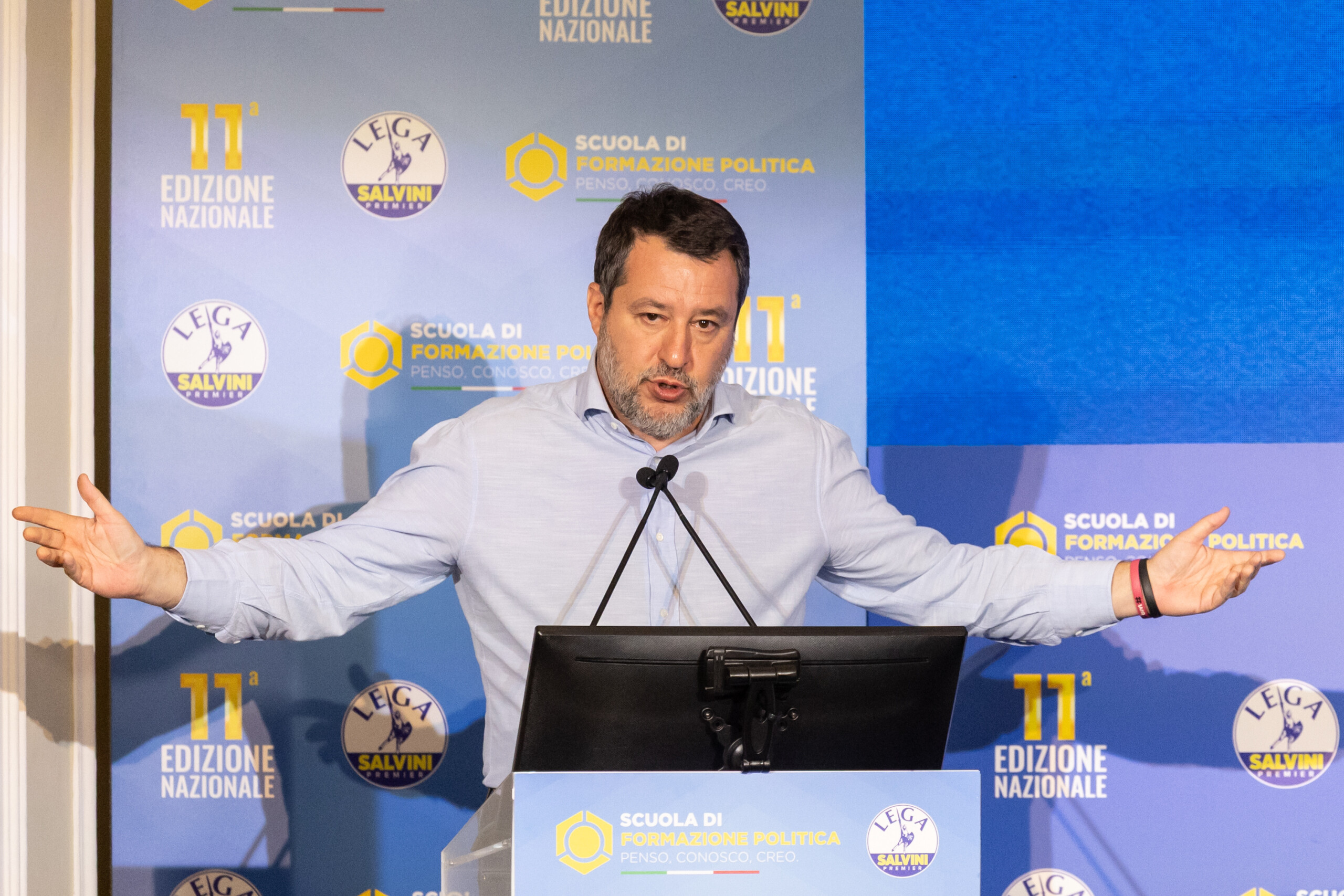Fuel, Salvini: ‘Excise duty cut to be extended on Friday; lorry drivers are right about the strike’ 1 fuel salvini excise duty cut to be extended on friday lorry drivers are right about the strike scaled