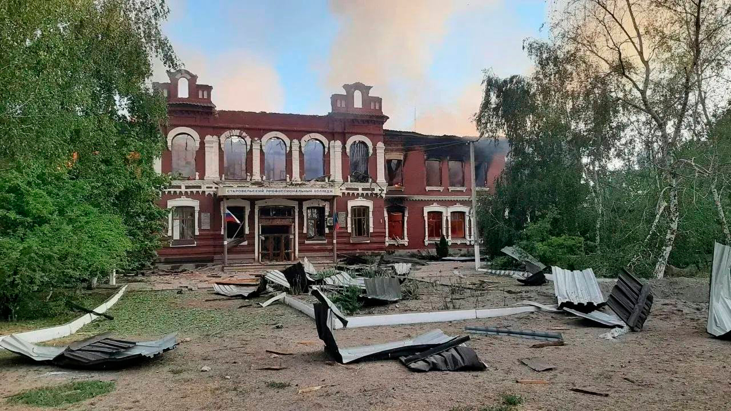 Ukraine, Russia: Death toll rises to 12 in Kiev raid on student dormitory 1 ukraine russia death toll rises to 12 in kiev raid on student dormitory scaled