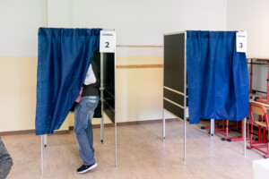 local elections polling stations open from 7am to 11pm voting takes place in 894 municipalities