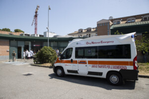 ebola two people returning from uganda admitted to sacco hospital in milan monitoring initiated