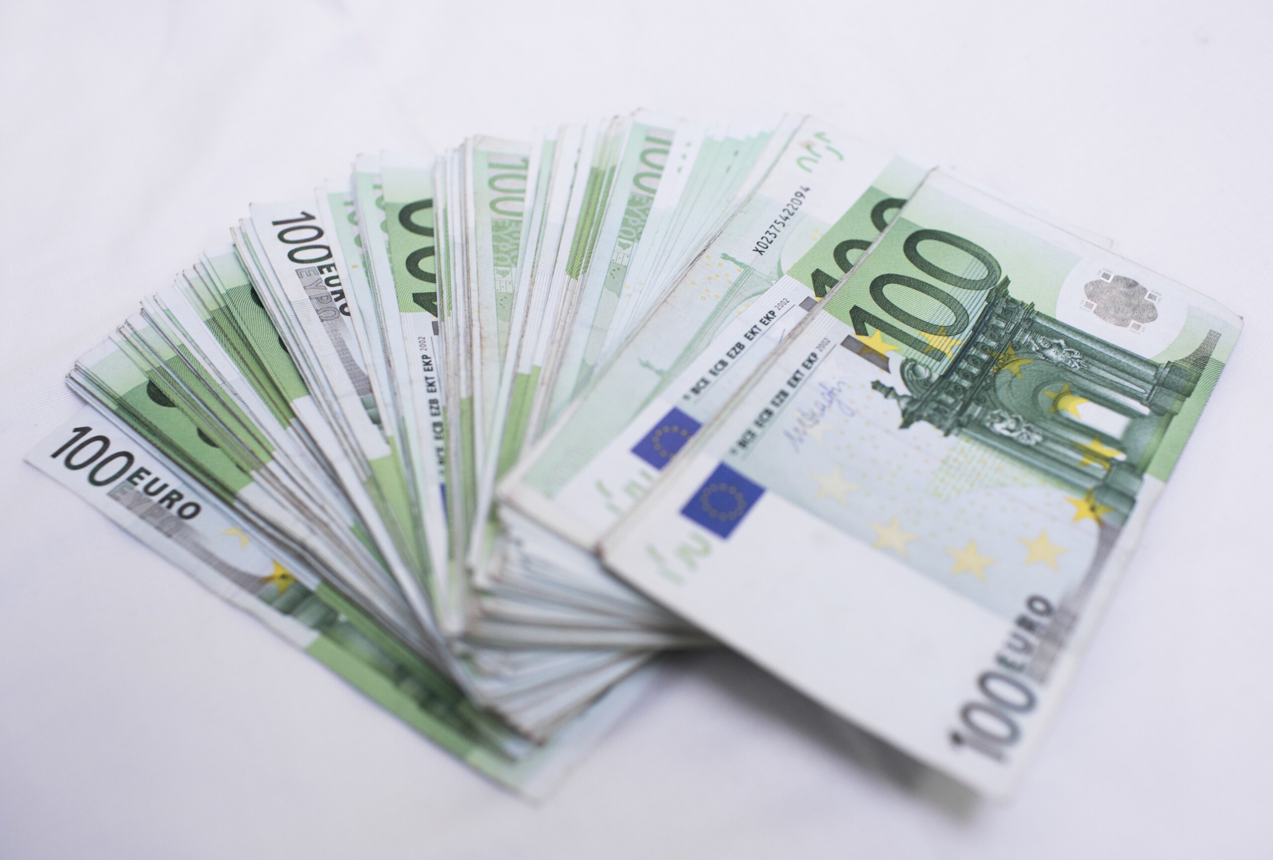 Eurispes: More than 6 in 10 people struggle to make ends meet 1 eurispes more than 6 in 10 people struggle to make ends meet scaled