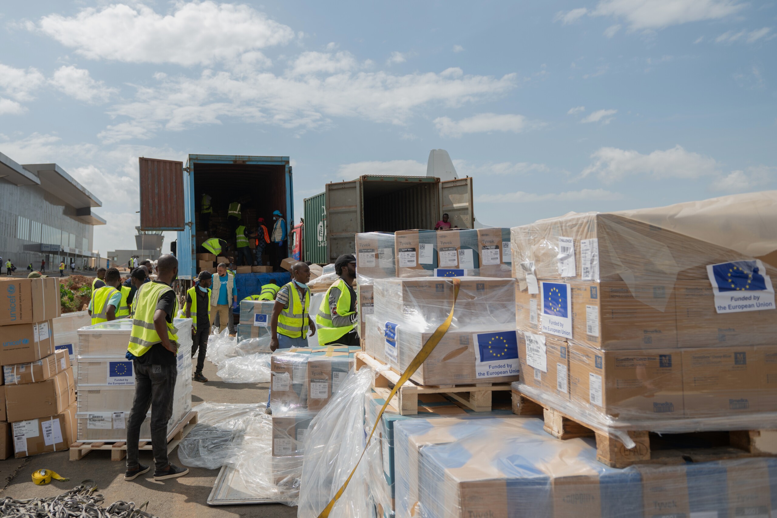Ebola: Chigi, Italy to send Spallanzani experts to Kinshasa to strengthen surveillance 1 ebola chigi italy to send spallanzani experts to kinshasa to strengthen surveillance scaled