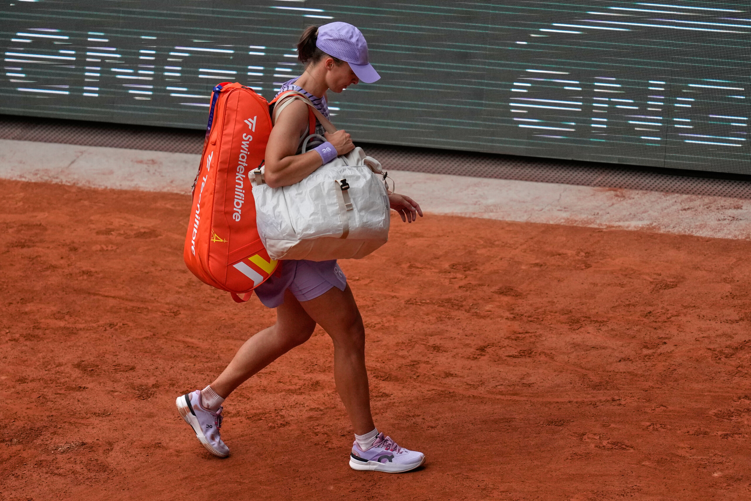 Roland Garros: Swiatek out against Kostyuk, Cirstea retires against Wang 1 roland garros swiatek out against kostyuk cirstea retires against wang scaled