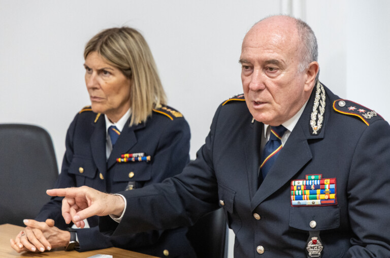rome de sclavis four officers involved in horse escape removed from operational duties