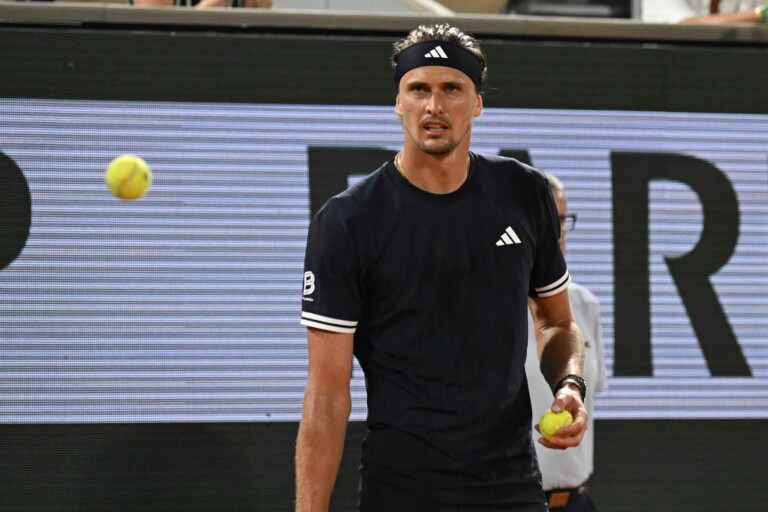 roland garros zvere defeats jodar 3 0 and advances to the semifinals