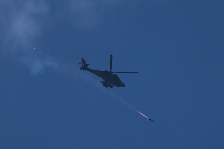 united kingdom helicopter crashes in devon three crew members killed