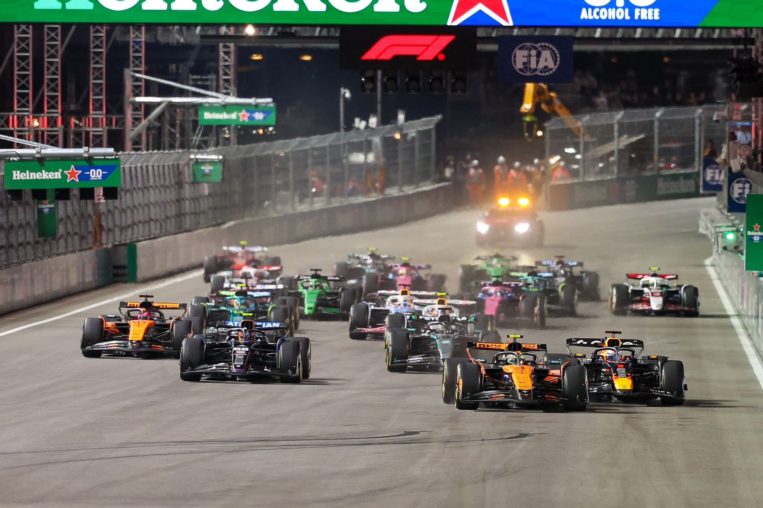 f1 agreement renewed with las vegas grand prix on the calendar until 2037 scaled