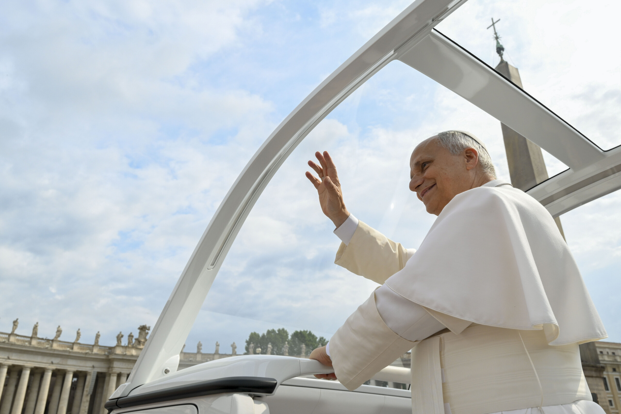 spain the popes apostolic journey begins today his first in 15 years scaled