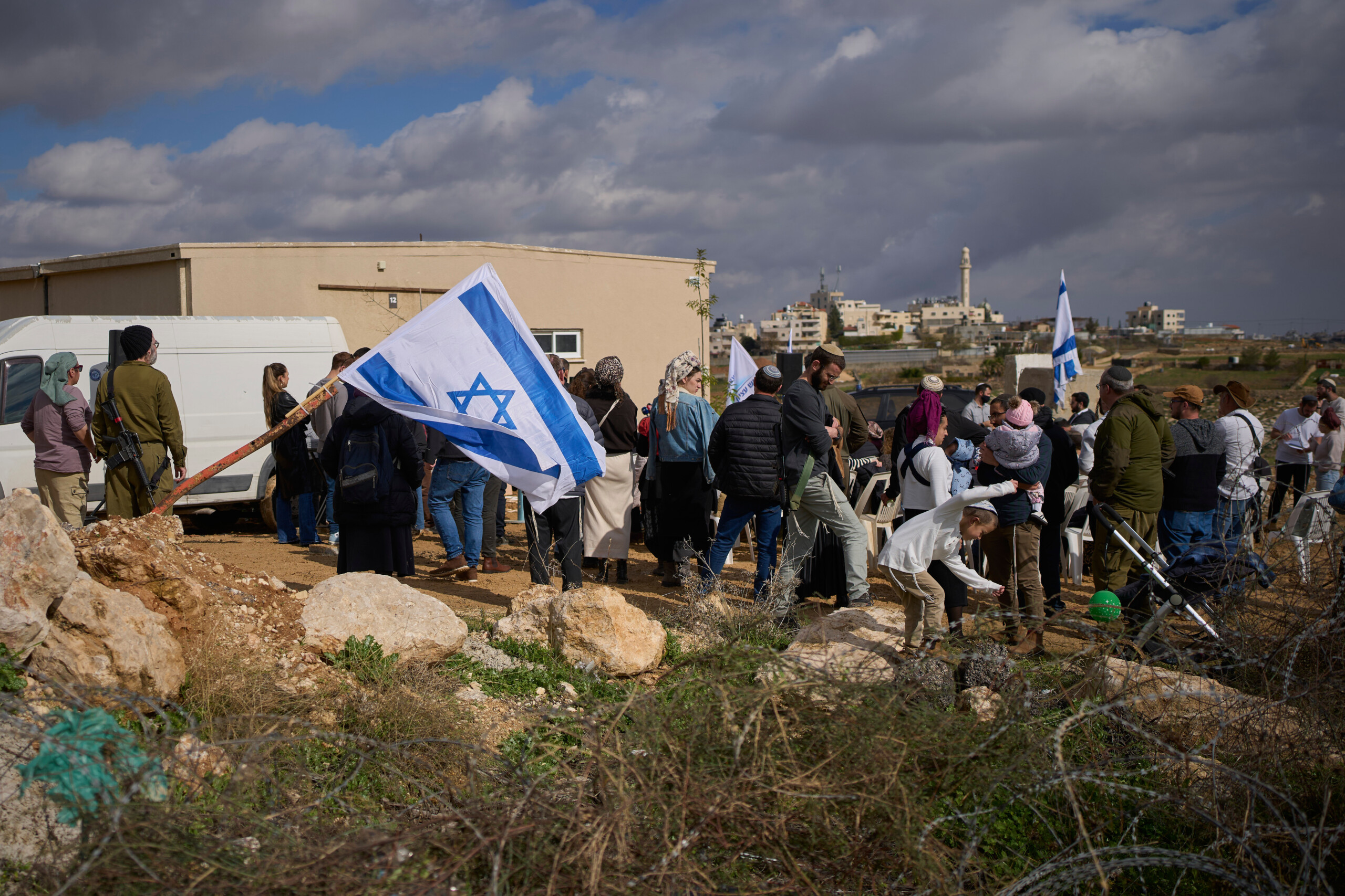 West Bank: 9 injured in attack by Israeli settlers south of Nablus 1 west bank 9 injured in attack by israeli settlers south of nablus scaled