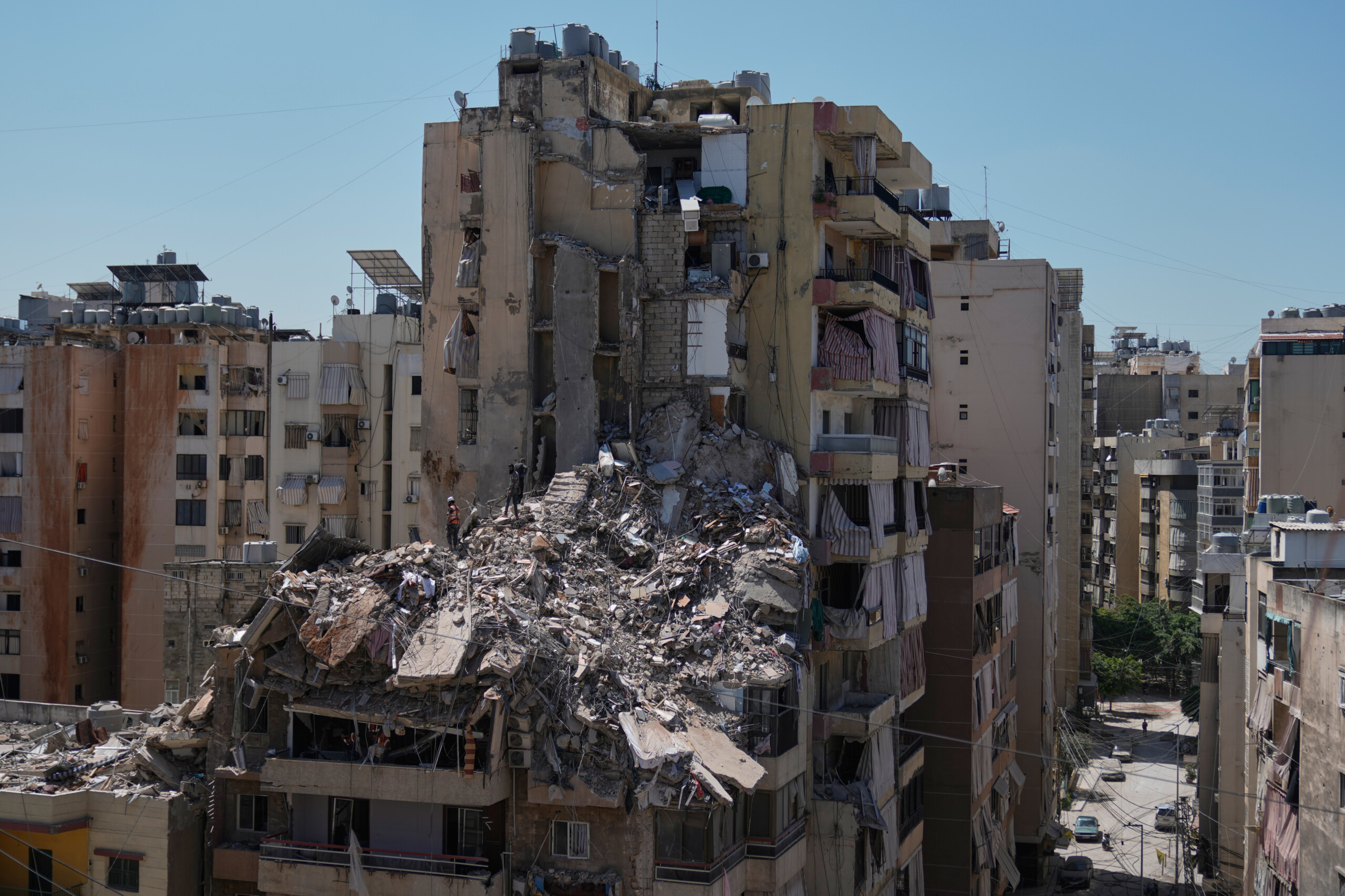 Lebanon: Israel carries out strikes on Beirut’s southern suburbs 1 lebanon israel carries out strikes on beiruts southern suburbs scaled