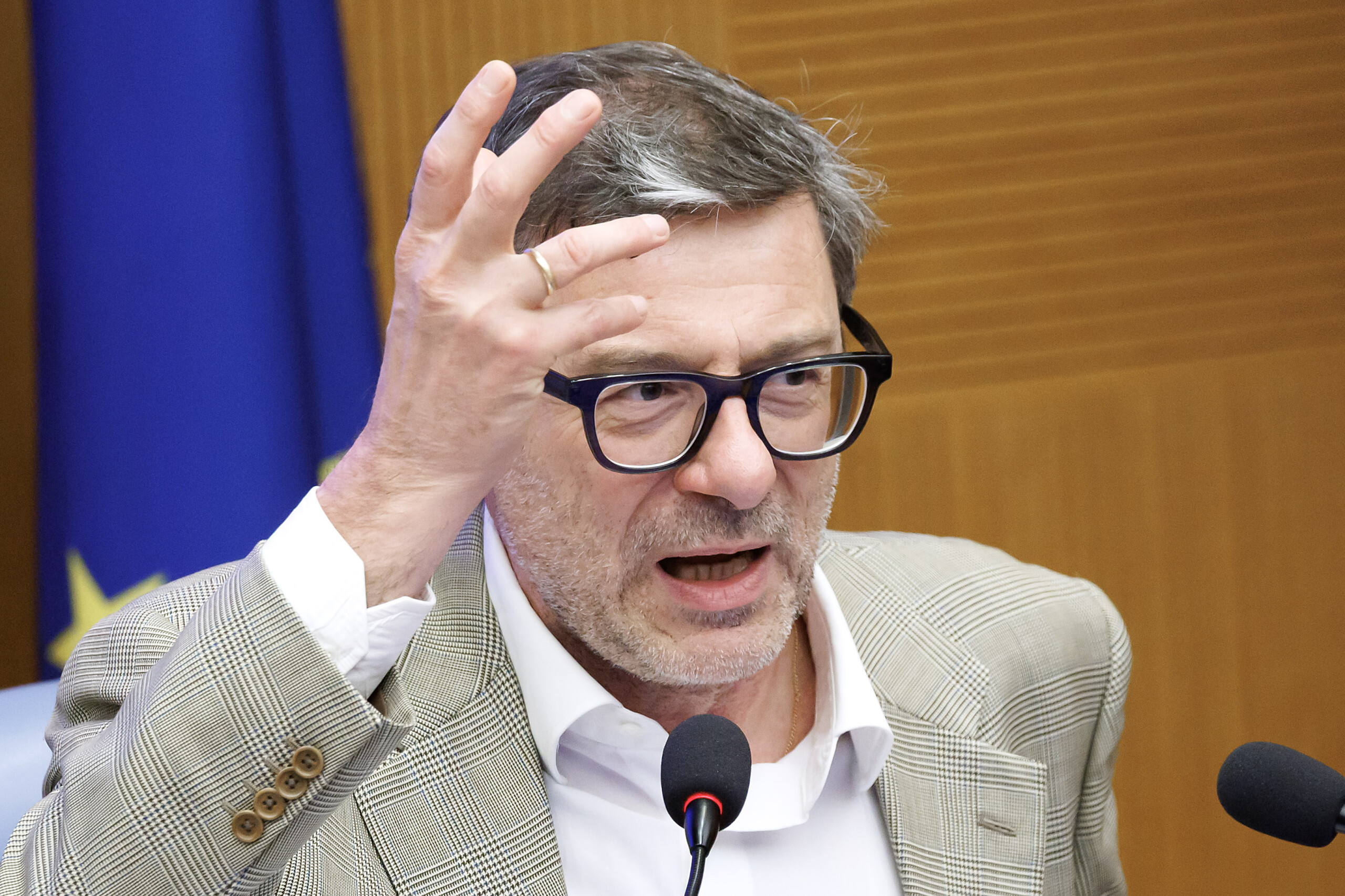 EU, Giorgetti: ‘Crises are dragging us down; we need a change of pace with politics at the centre’ 1 eu giorgetti crises are dragging us down we need a change of pace with politics at the centre scaled